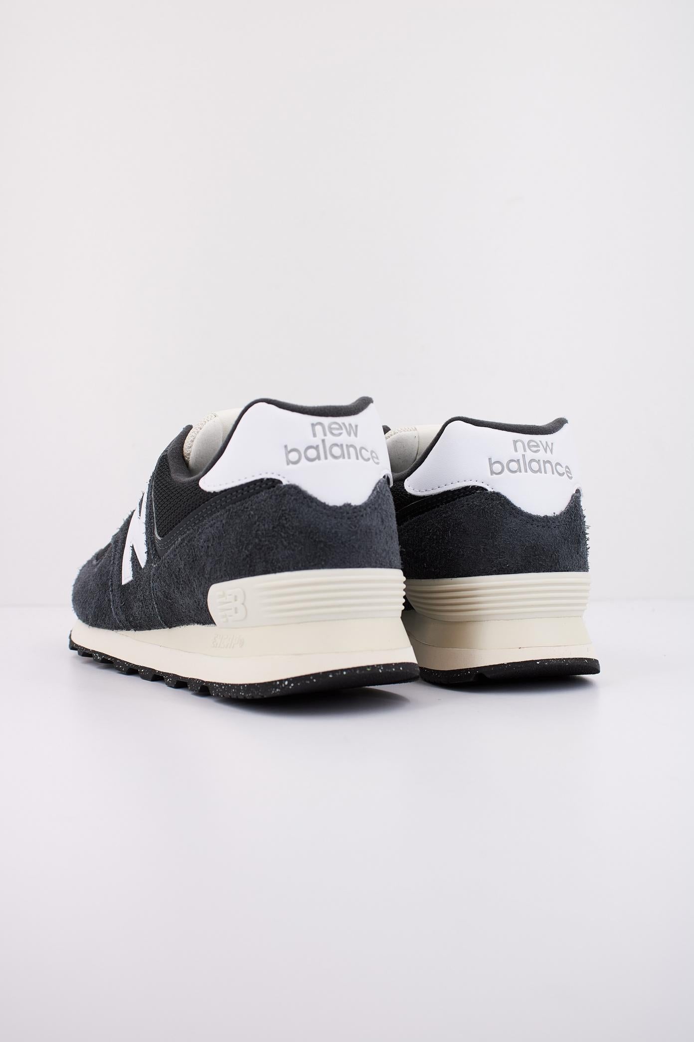 NEW BALANCE U en color AZUL  (4)