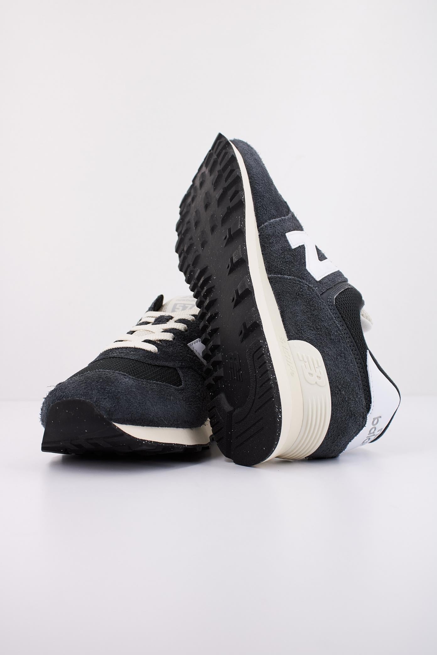 NEW BALANCE U en color AZUL  (5)