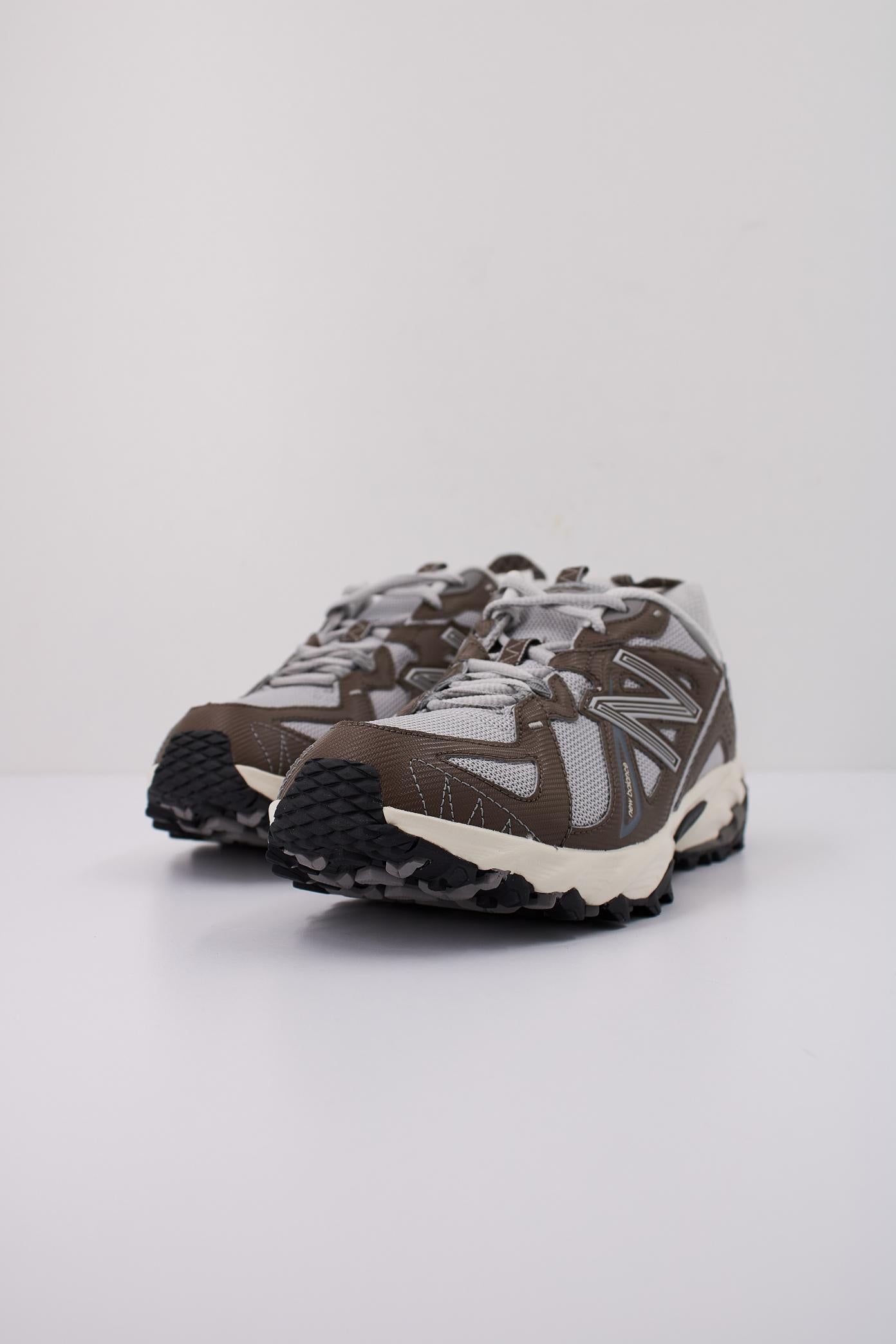 NEW BALANCE ML en color AZUL  (2)