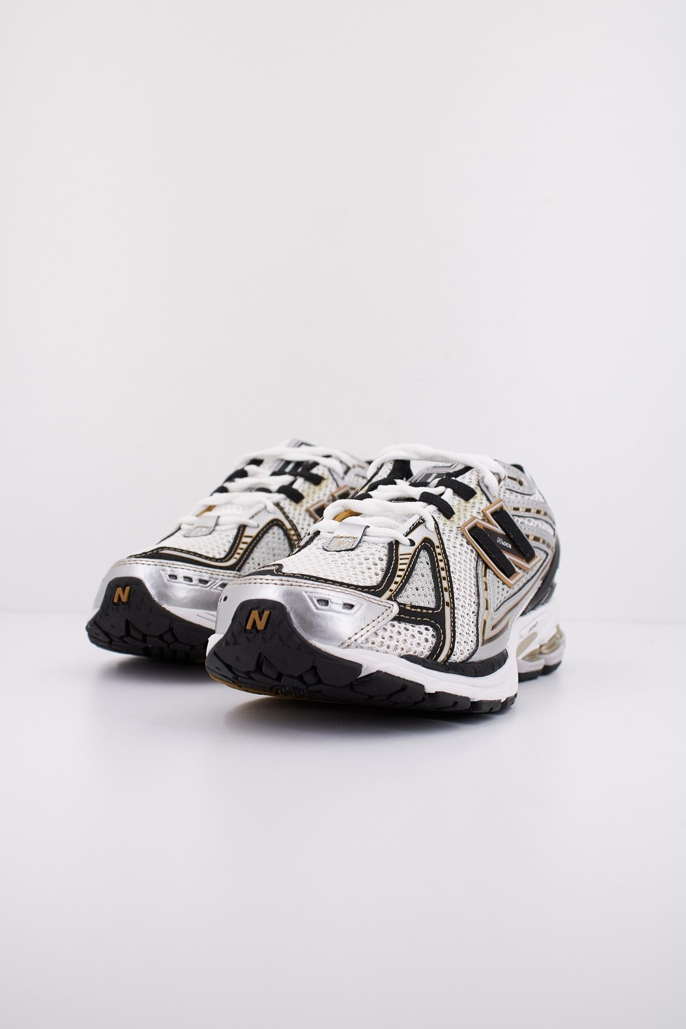 NEW BALANCE M en color BLANCO  (2)