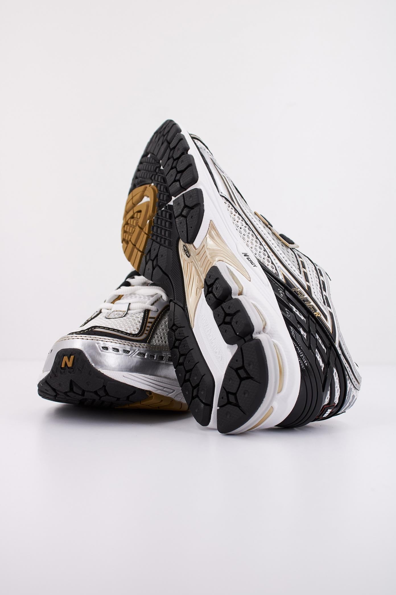NEW BALANCE M en color BLANCO  (5)