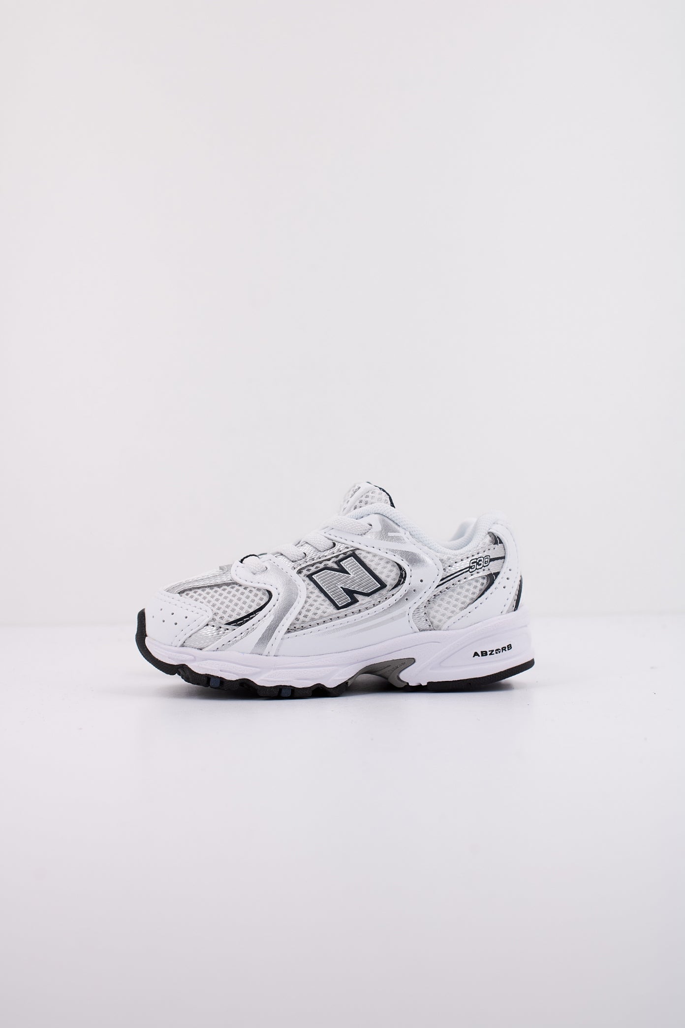 NEW BALANCE IZ SB KIDS en color BLANCO  (1)