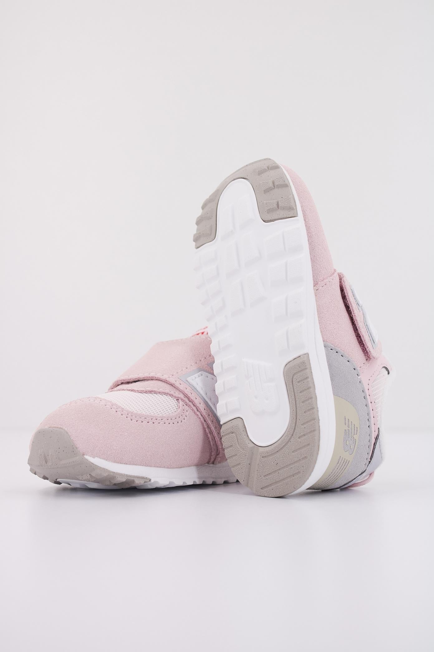 NEW BALANCE NW BKM  en color ROSA  (5)