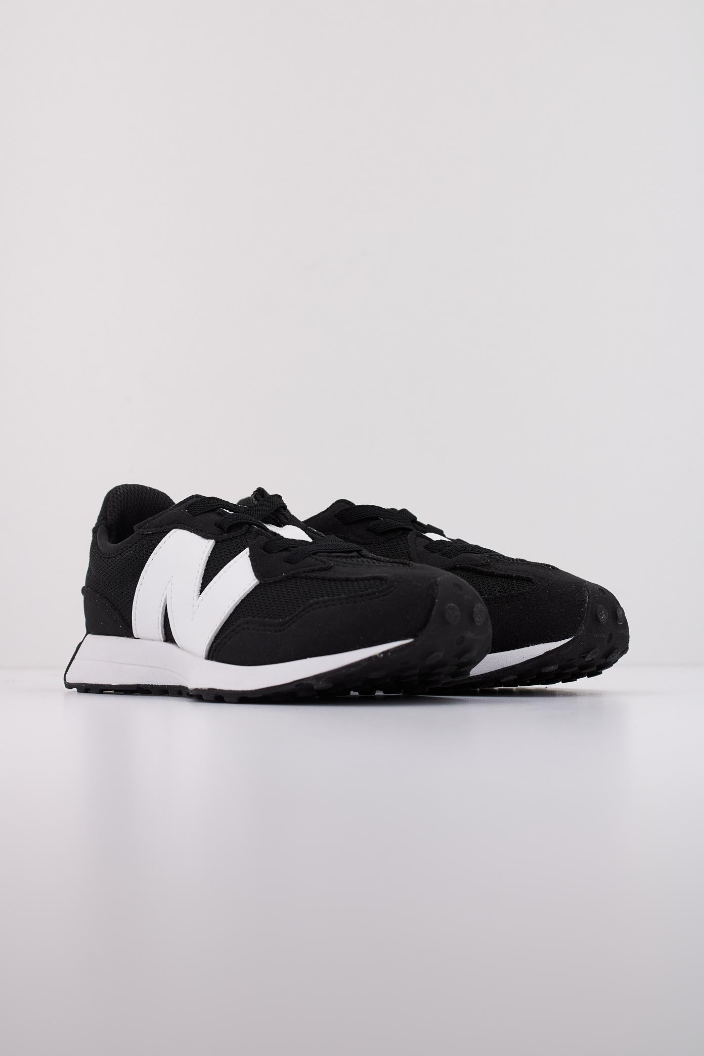 NEW BALANCE PH en color NEGRO  (2)