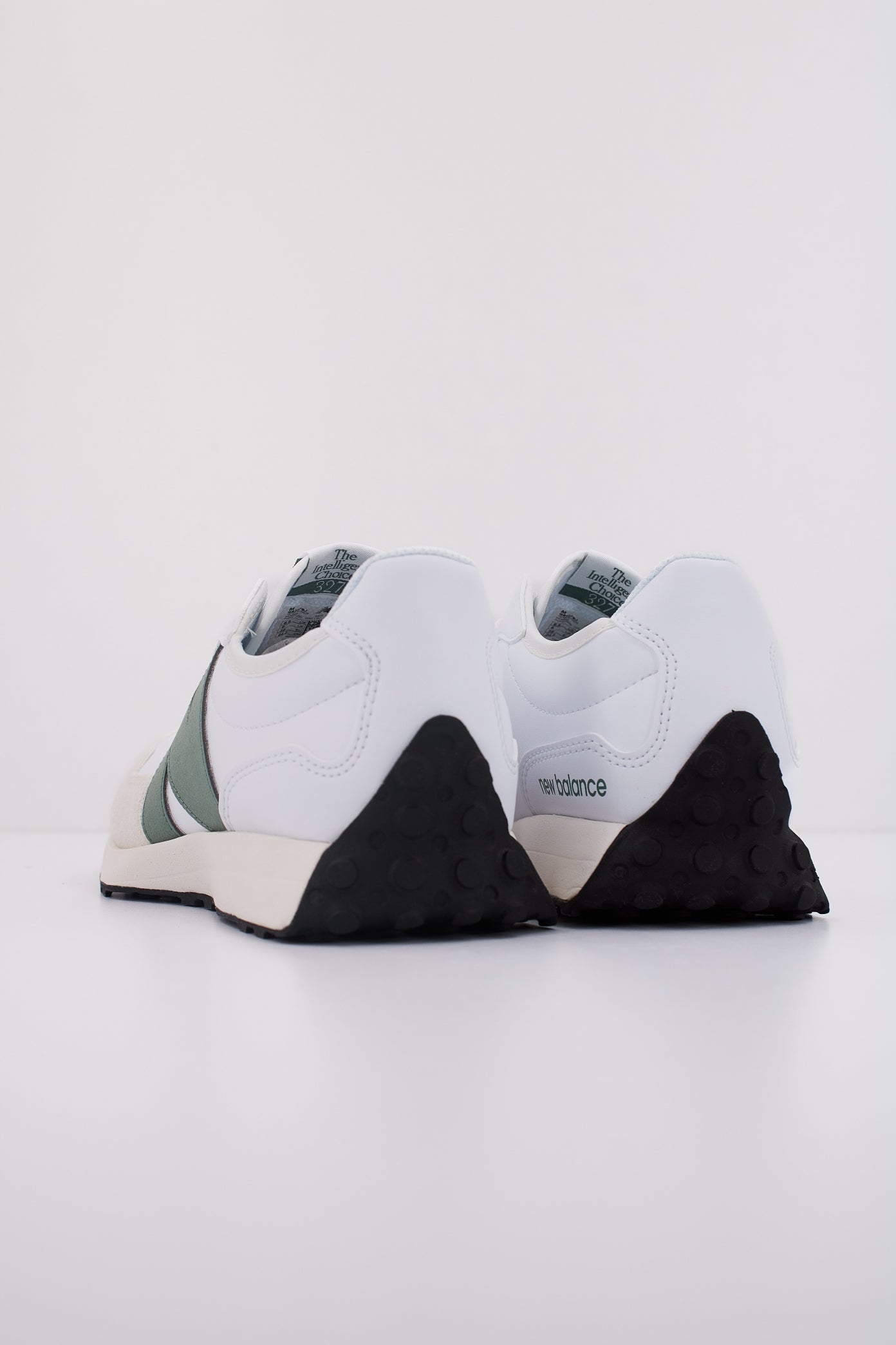 NEW BALANCE GS SJ  en color BLANCO  (4)