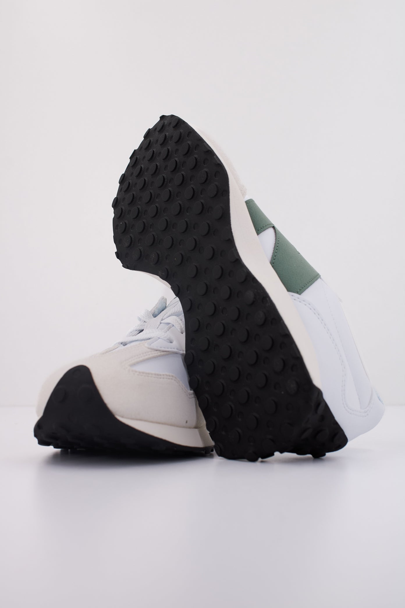 NEW BALANCE GS SJ  en color BLANCO  (5)