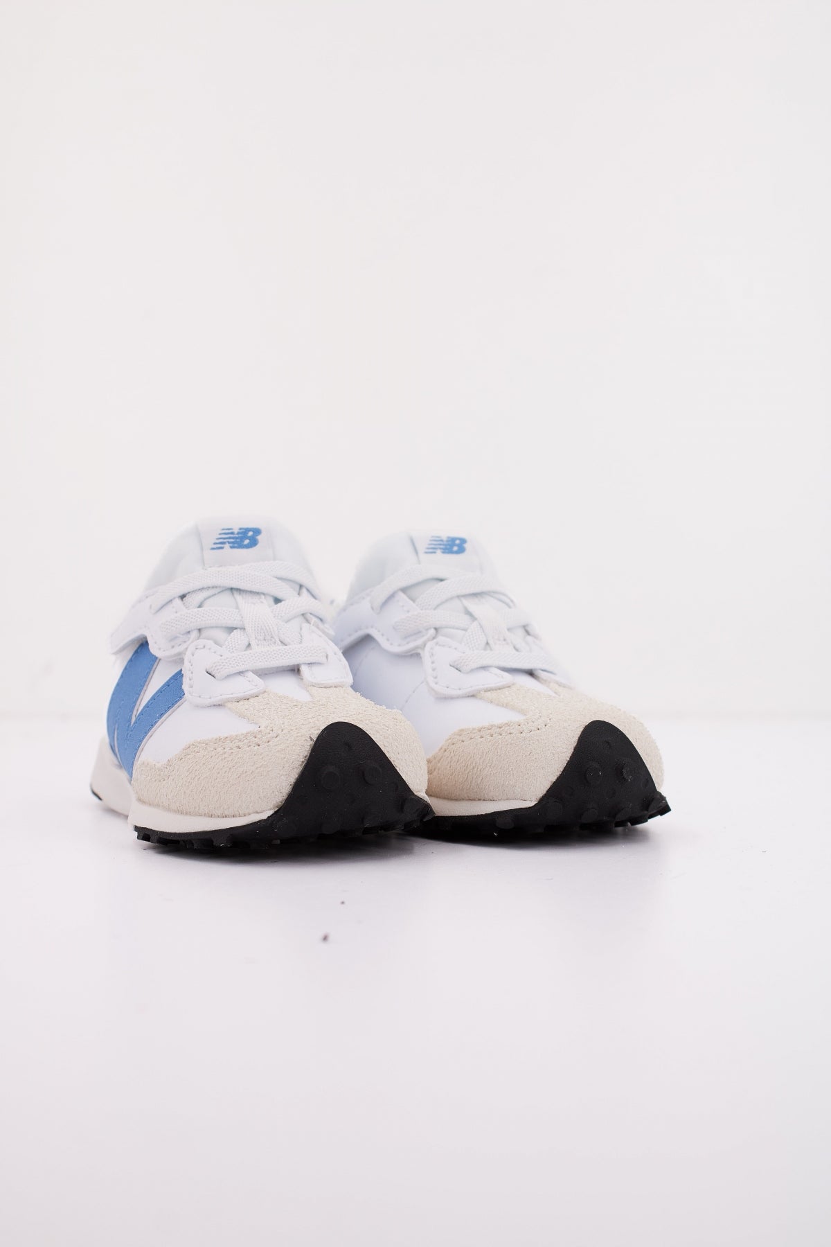 NEW BALANCE SW KIDS RUNNING INSPIRED en color BLANCO  (2)