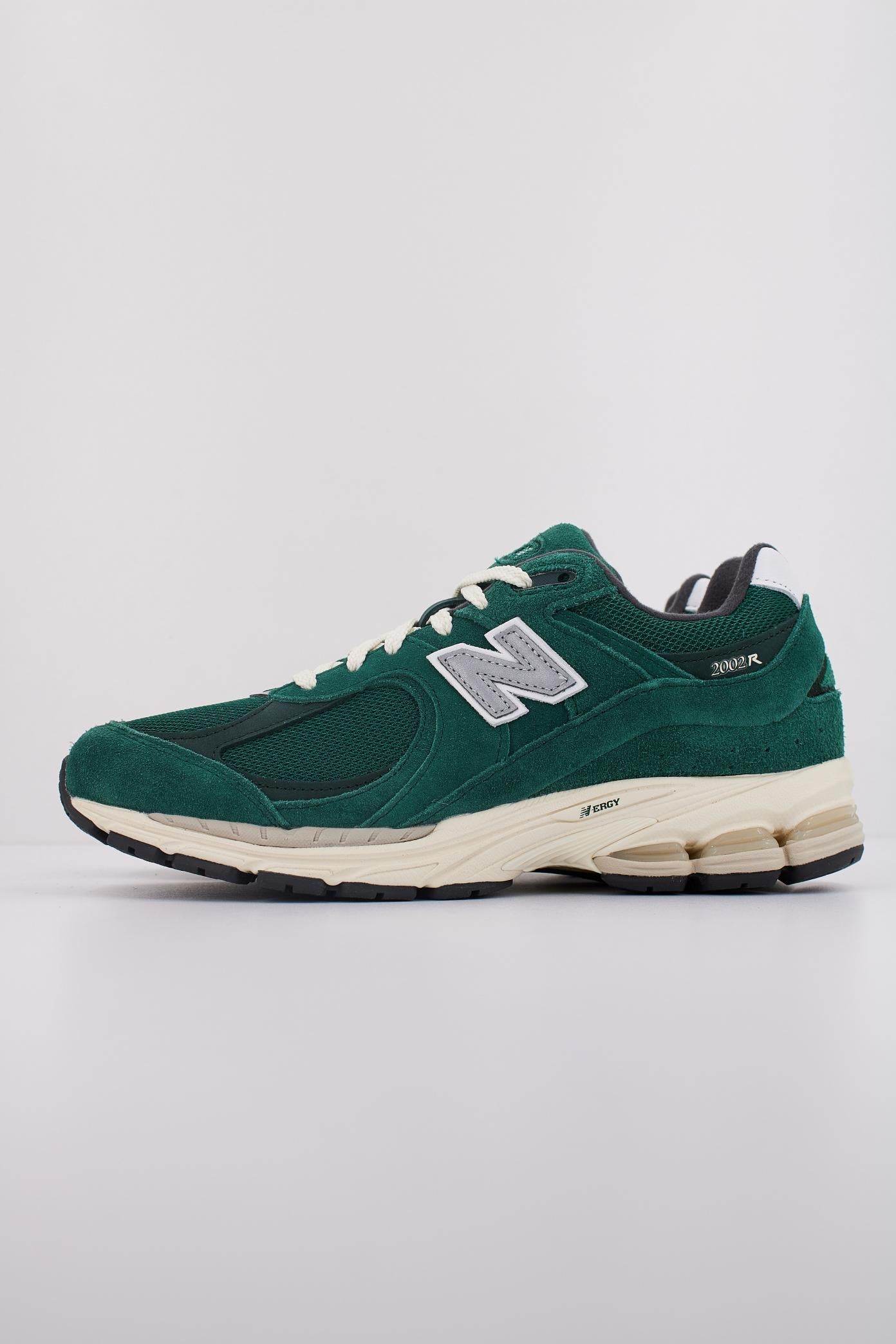 NEW BALANCE M  en color VERDE  (1)