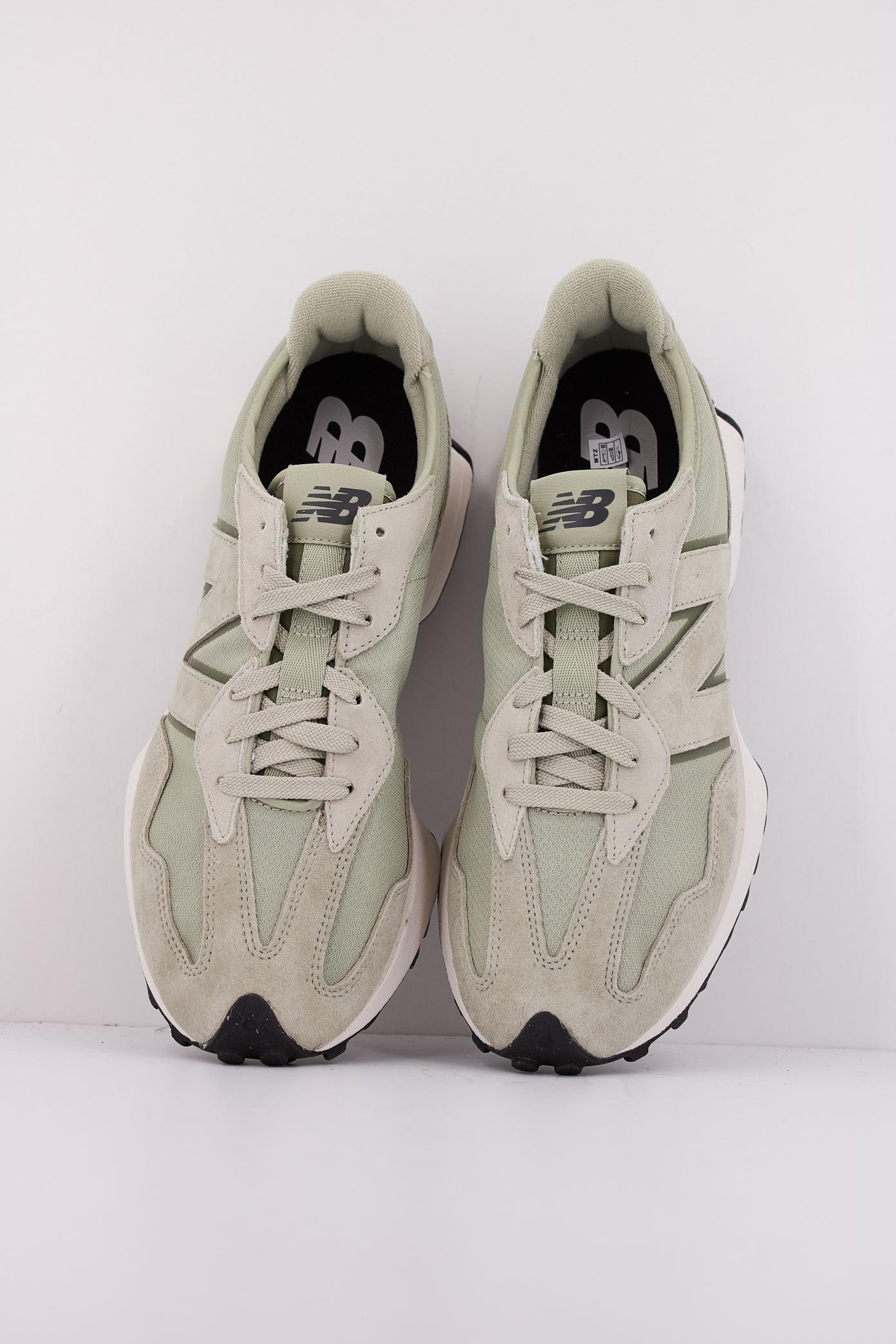 NEW BALANCE U SWC en color VERDE  (3)