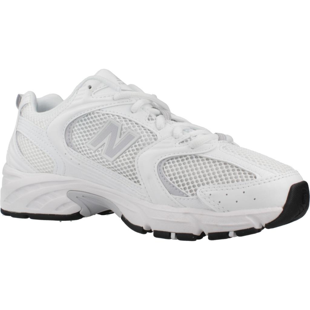 NEW BALANCE U  en color BLANCO  (5)
