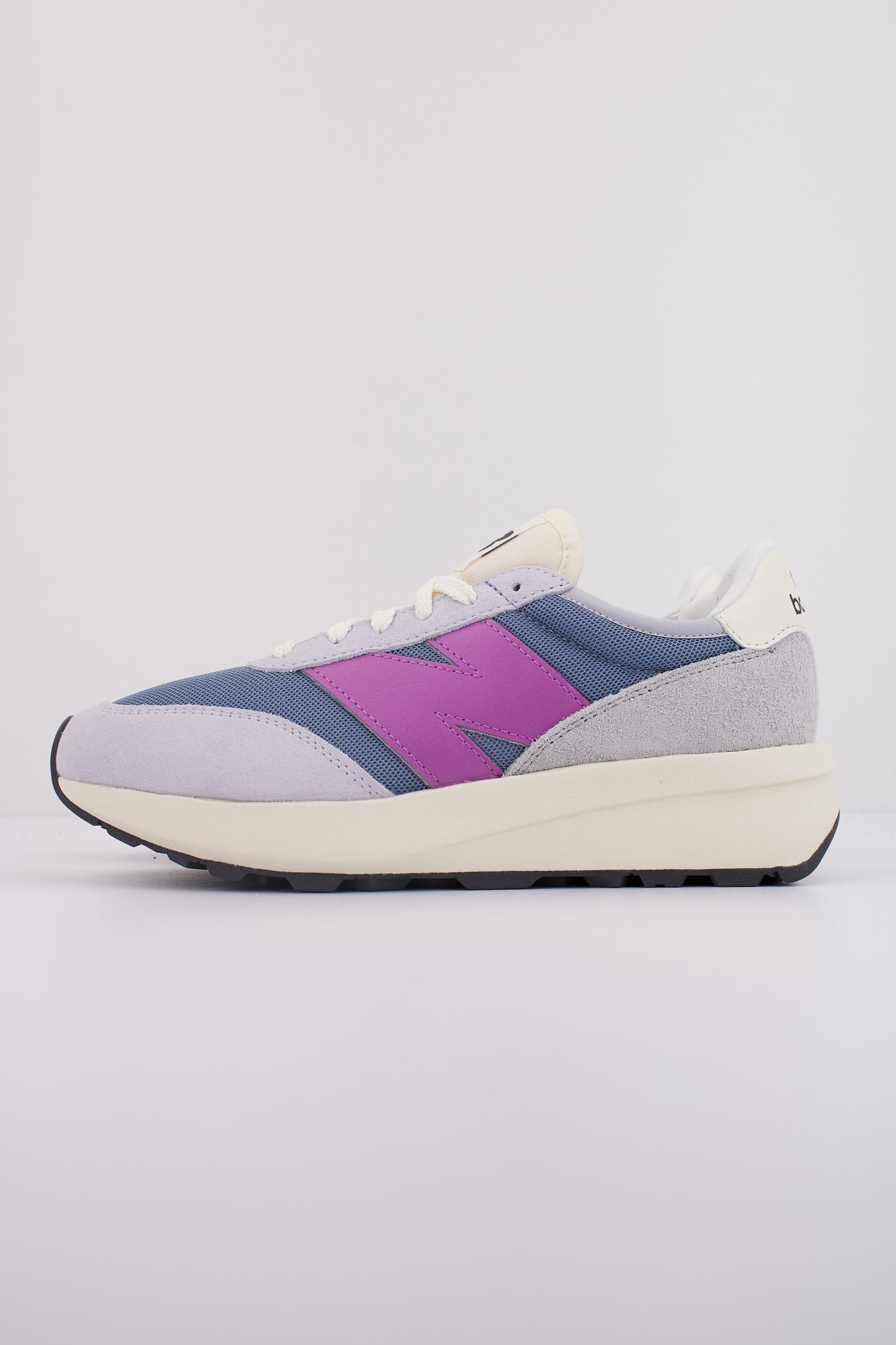 NEW BALANCE U en color VIOLETA  (1)