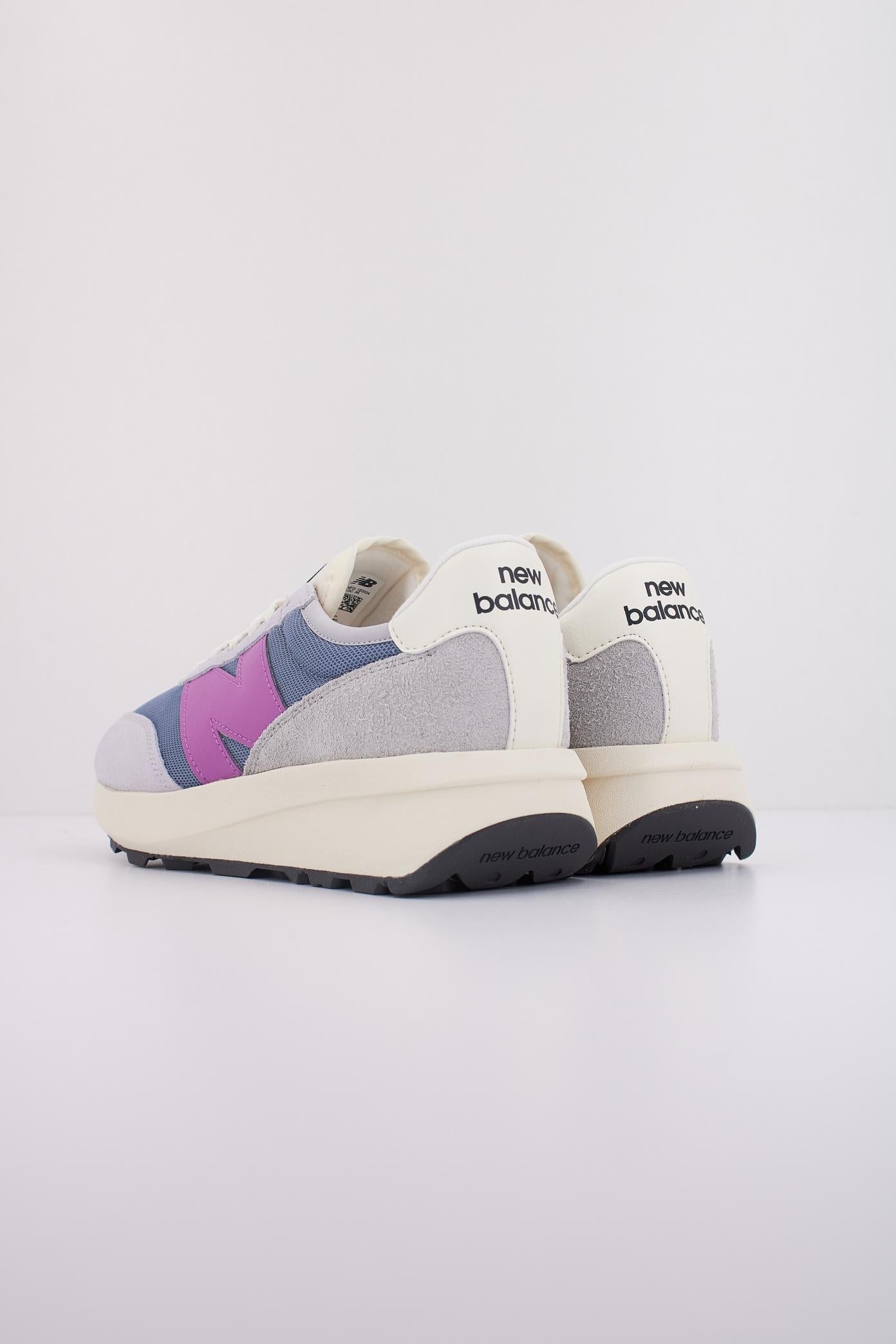 NEW BALANCE U en color VIOLETA  (4)