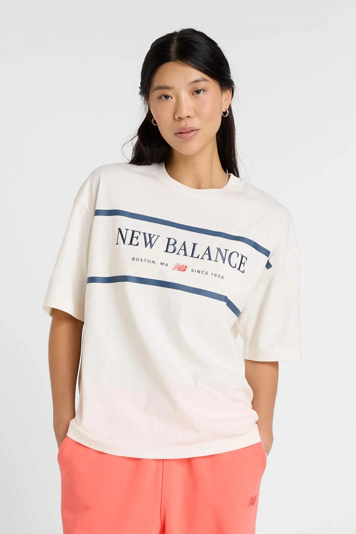 NEW BALANCE ATHLETICS NAUTICAL T-SHIRT en color BLANCO  (1)