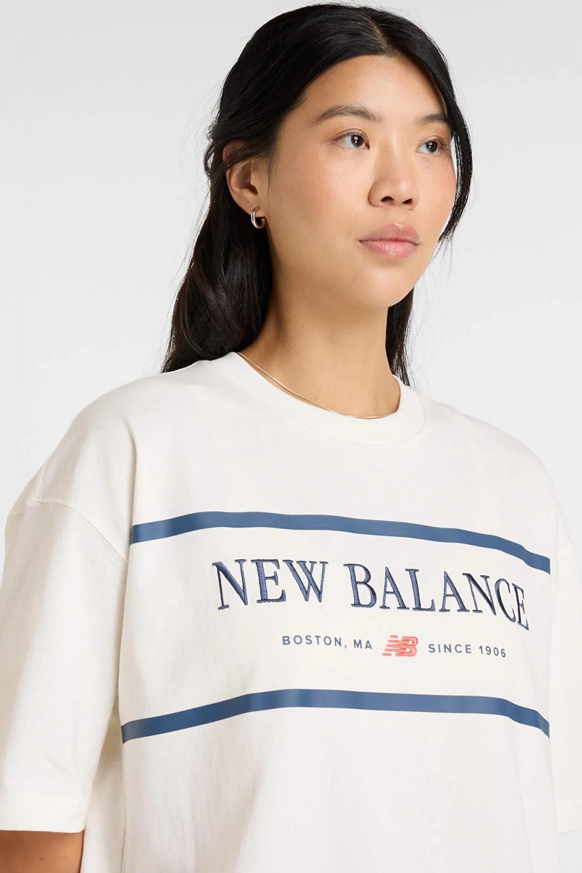 NEW BALANCE ATHLETICS NAUTICAL T-SHIRT en color BLANCO  (3)