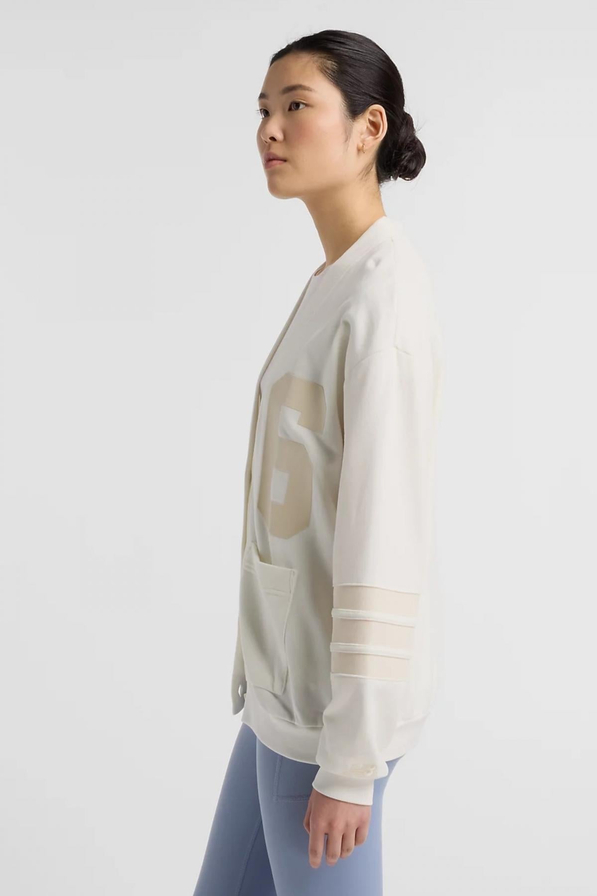 NEW BALANCE COASTAL FLEECE CARDIGAN en color BLANCO  (2)