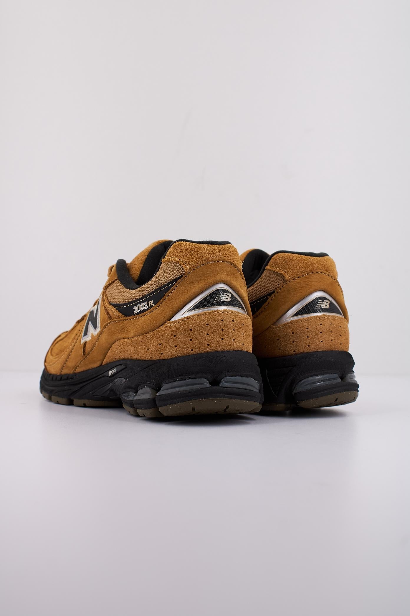 NEW BALANCE M REI en color MARRON  (4)