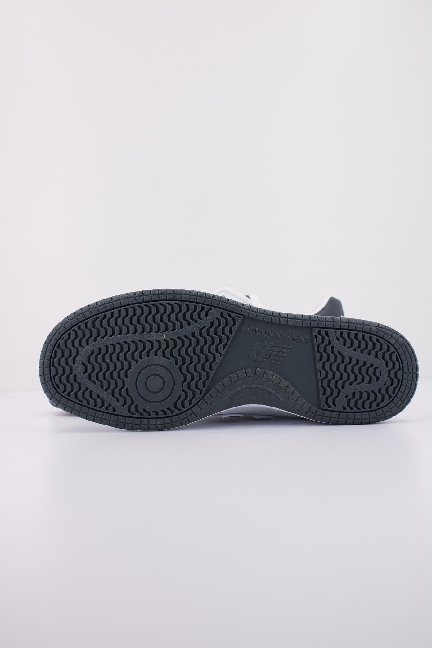 NEW BALANCE BB en color BLANCO  (5)