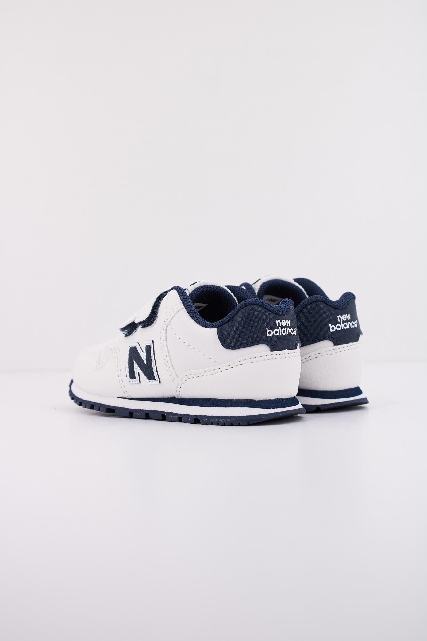 NEW BALANCE IV WN en color BLANCO  (4)