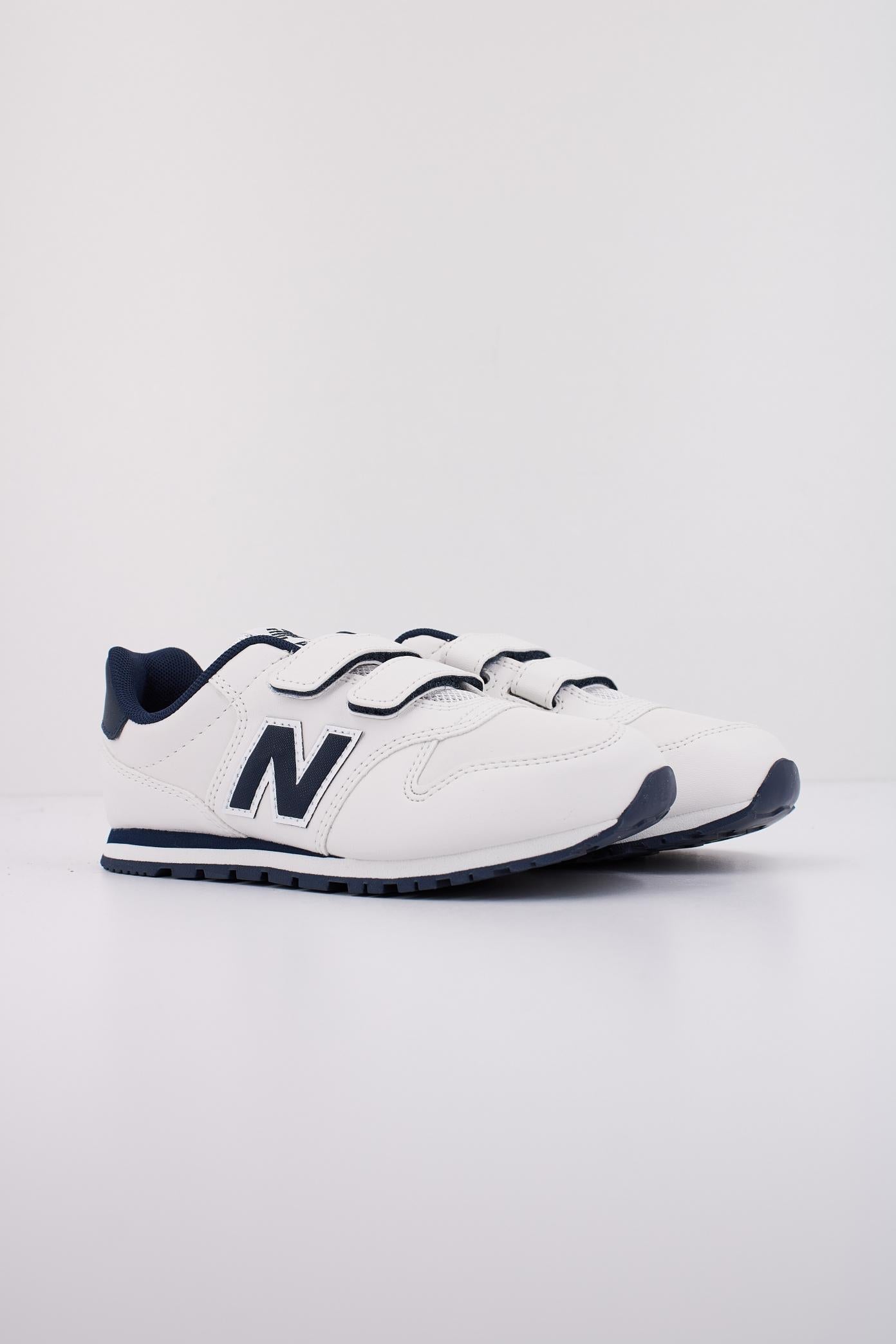 NEW BALANCE PV WN en color BLANCO  (2)
