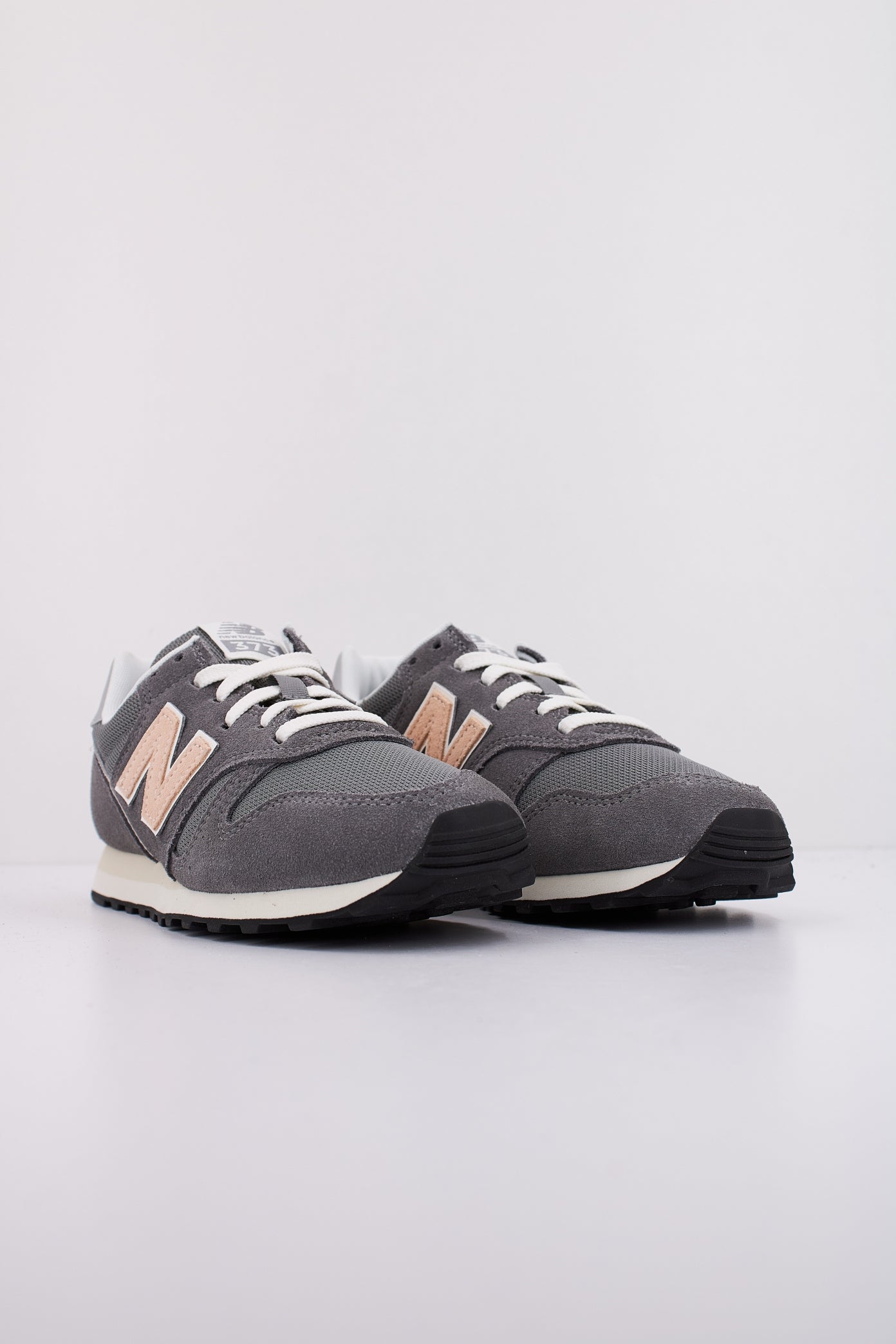 NEW BALANCE WL  en color GRIS  (2)