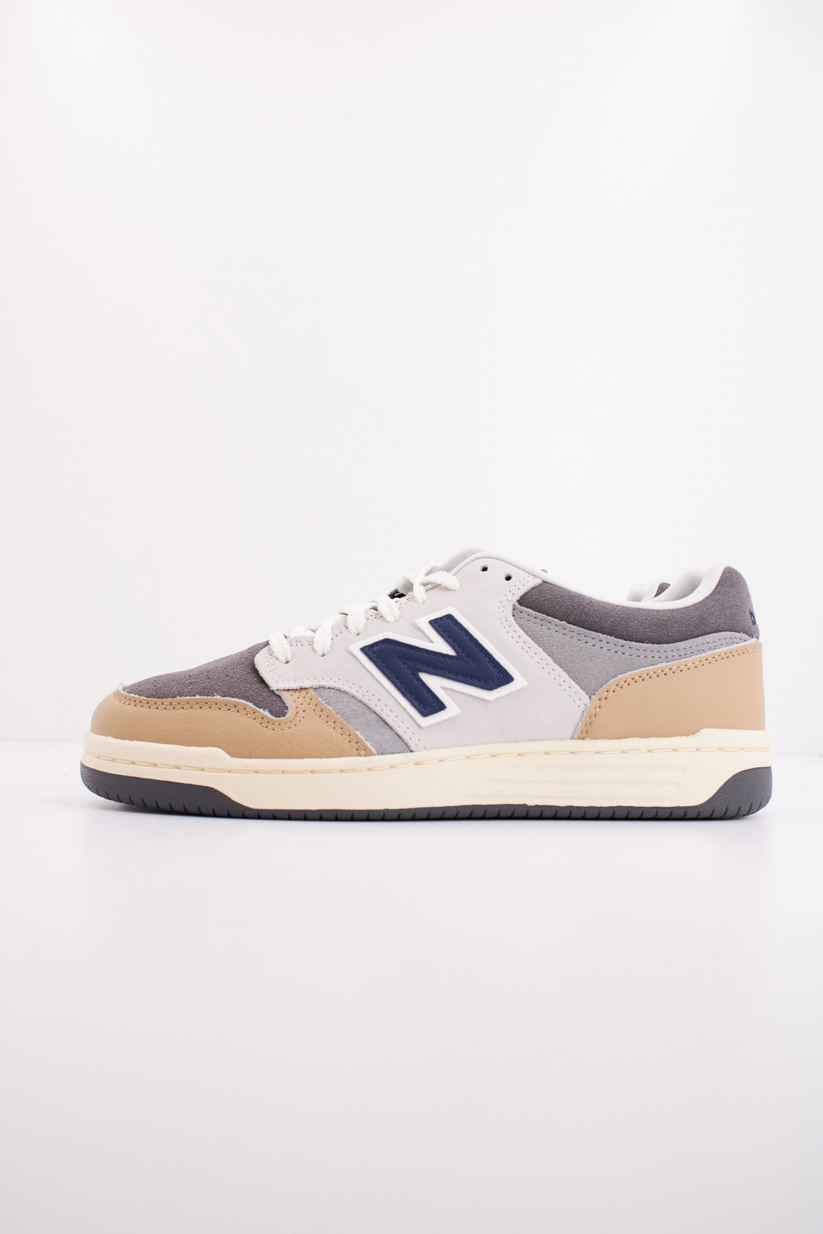 NEW BALANCE LGB RETRO BASKETBALL en color GRIS  (1)