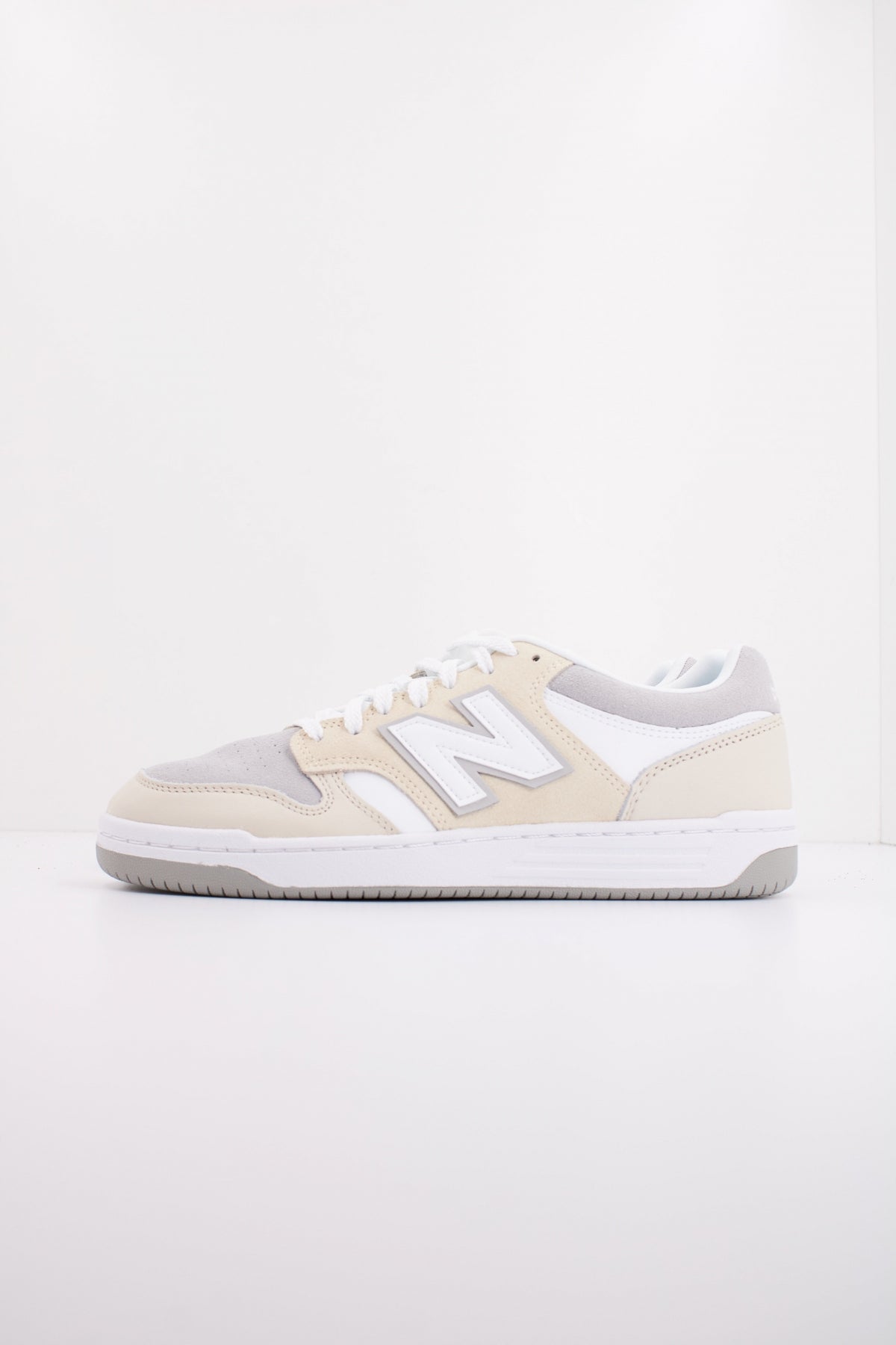 NEW BALANCE LGW RETRO BASKETBALL en color BEIS  (1)
