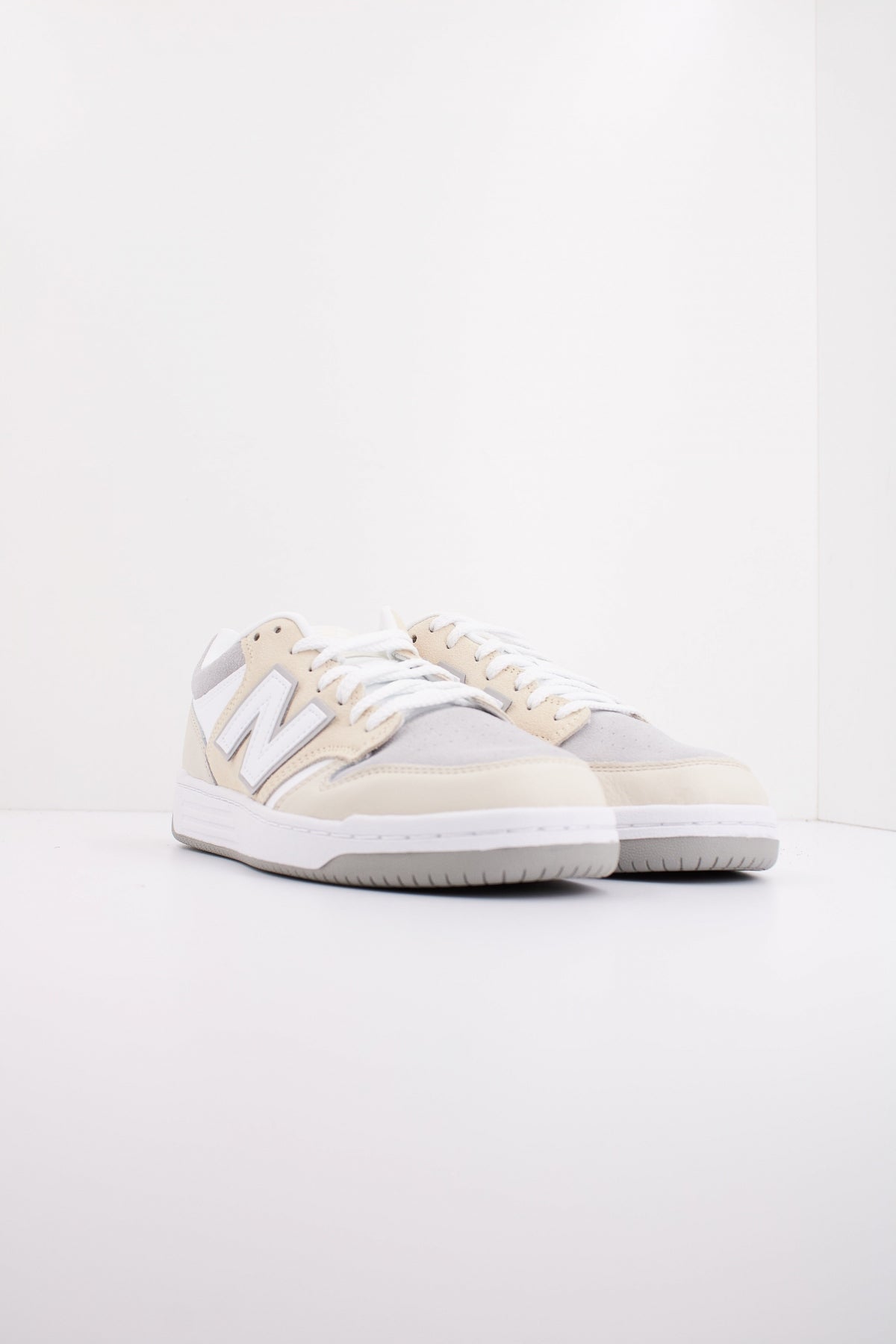 NEW BALANCE LGW RETRO BASKETBALL en color BEIS  (2)