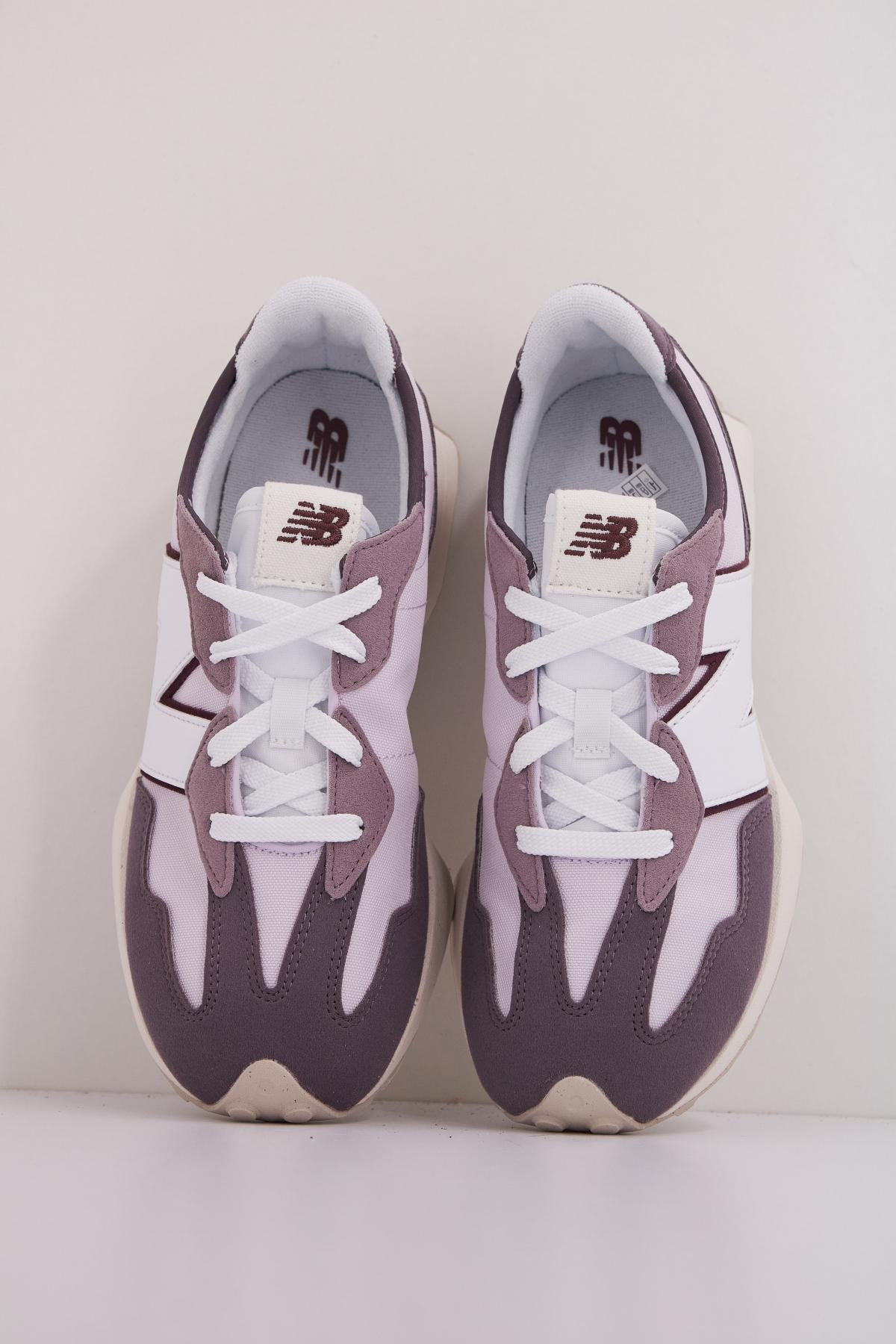 NEW BALANCE GSV MEDIUM en color VIOLETA  (3)