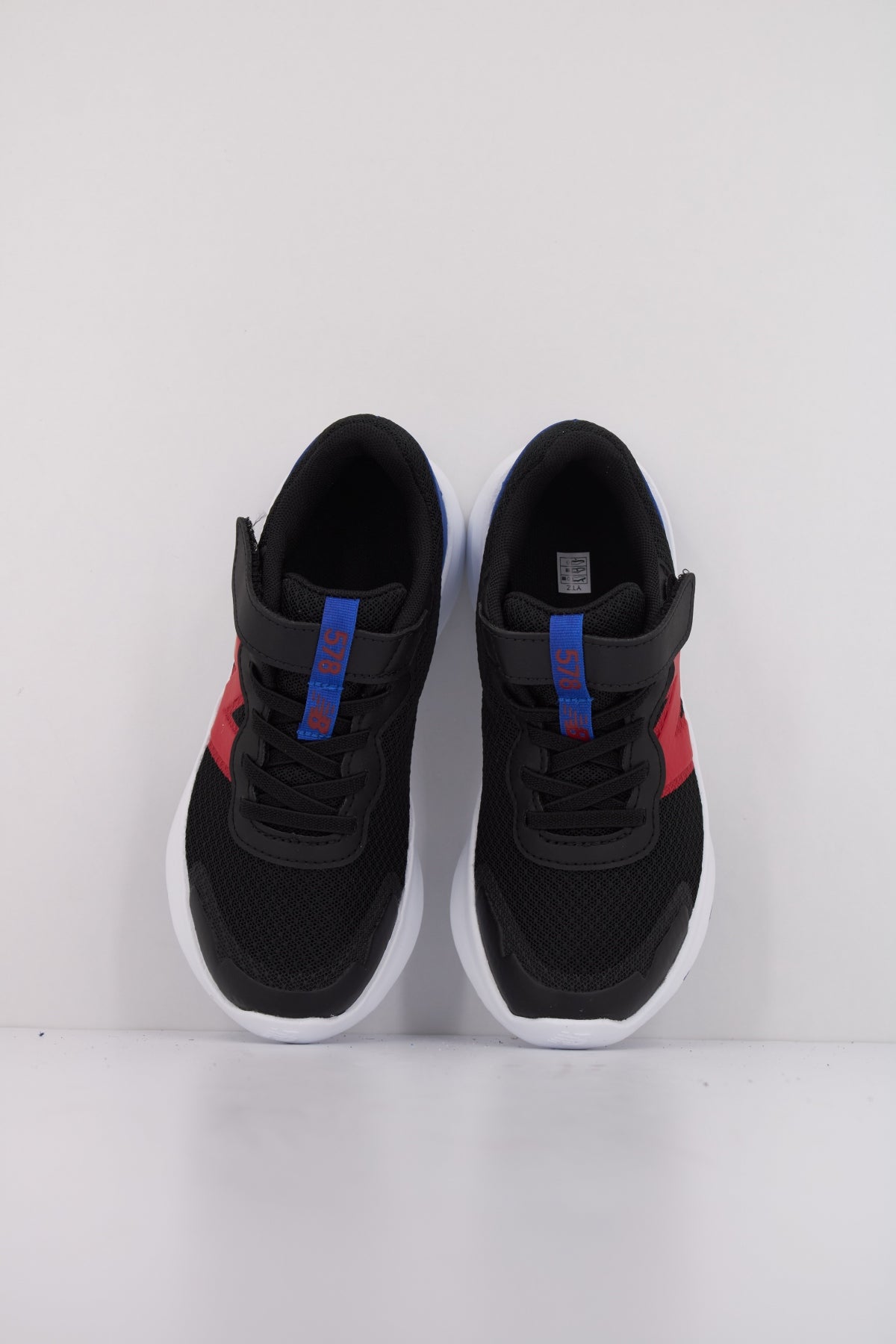 NEW BALANCE PT en color NEGRO  (3)