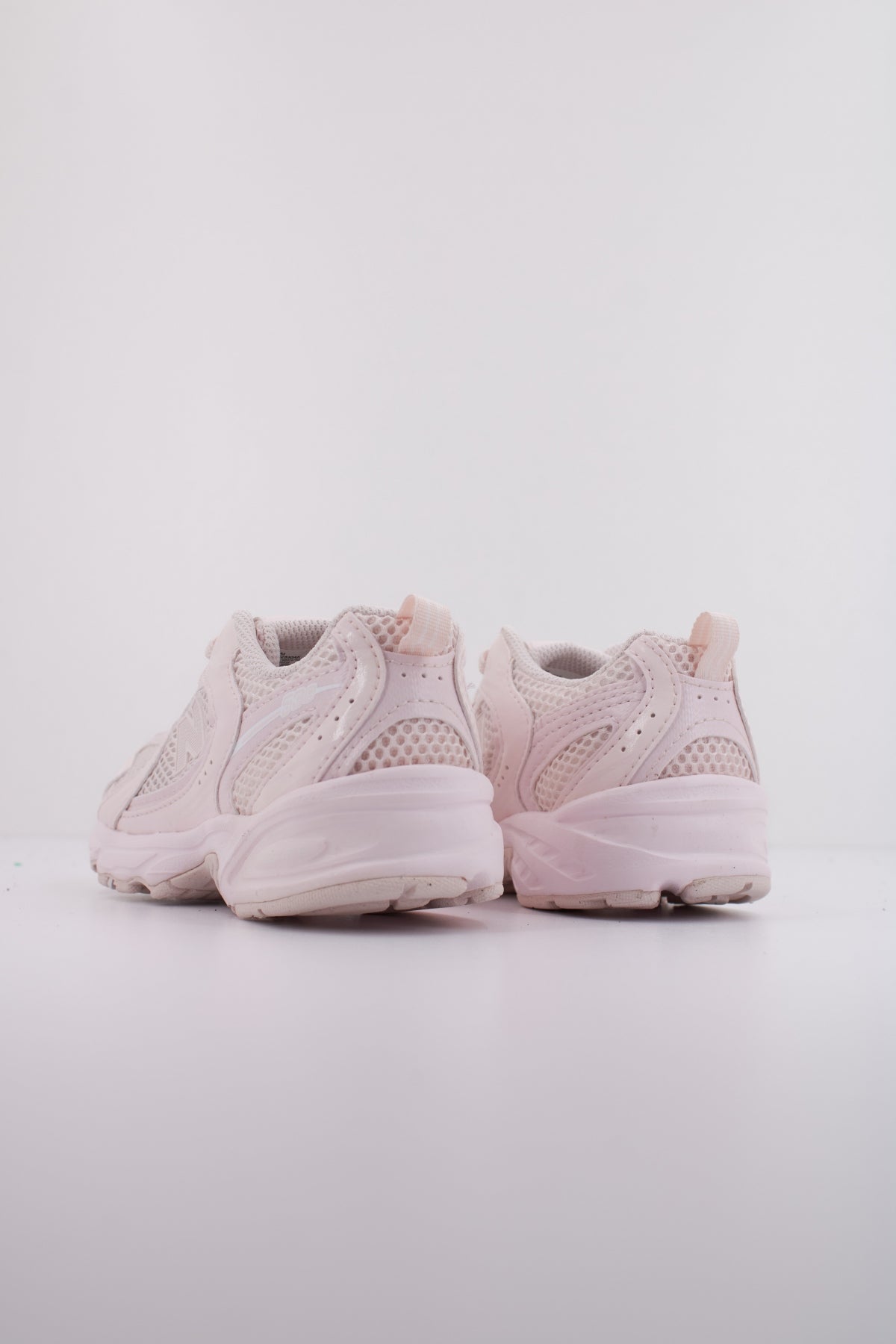 NEW BALANCE PZ  en color ROSA  (4)
