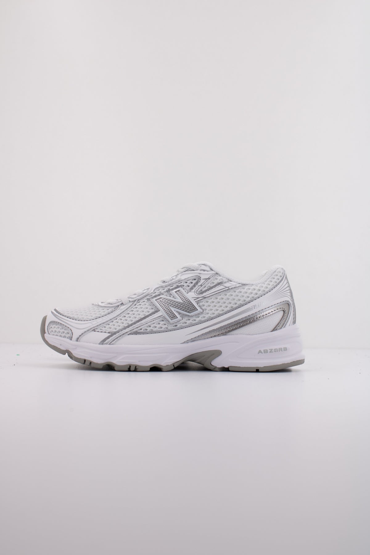 NEW BALANCE PZ  en color BLANCO  (1)