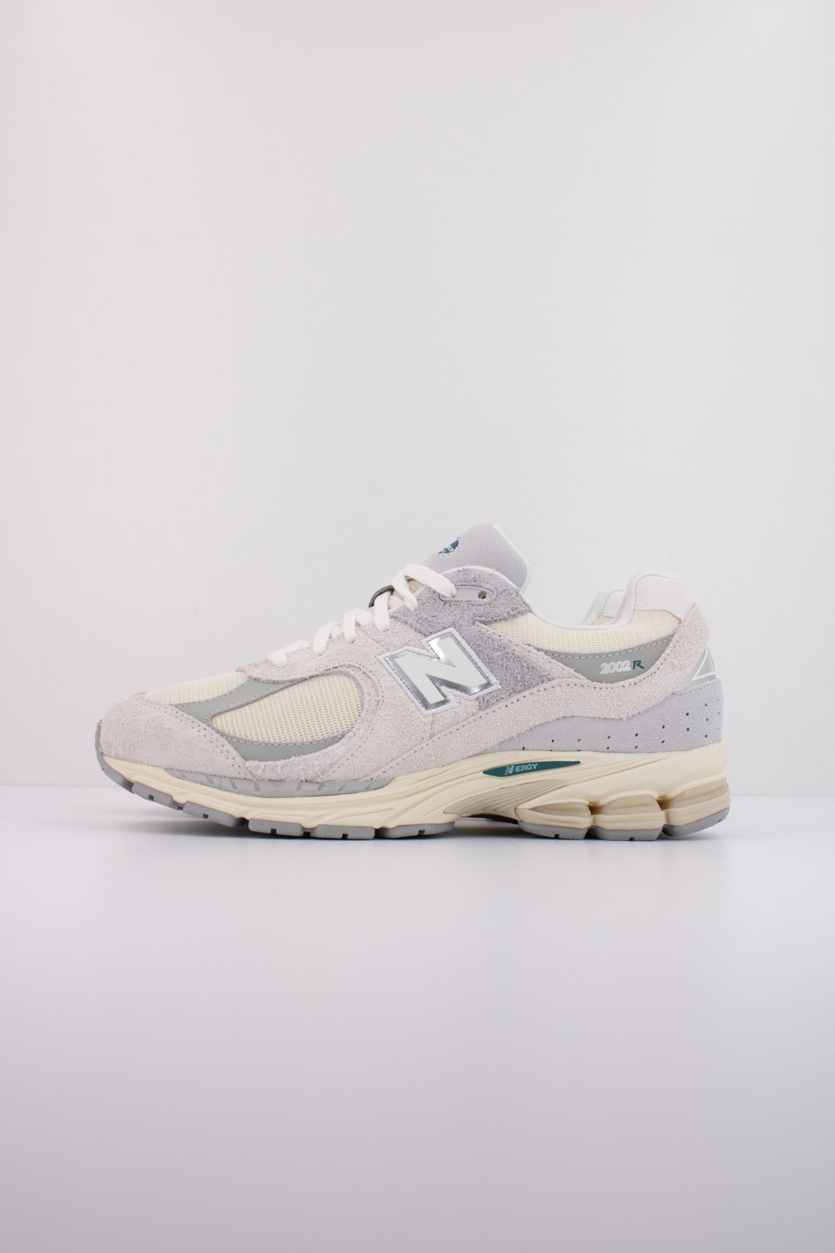 NEW BALANCE M en color GRIS  (1)
