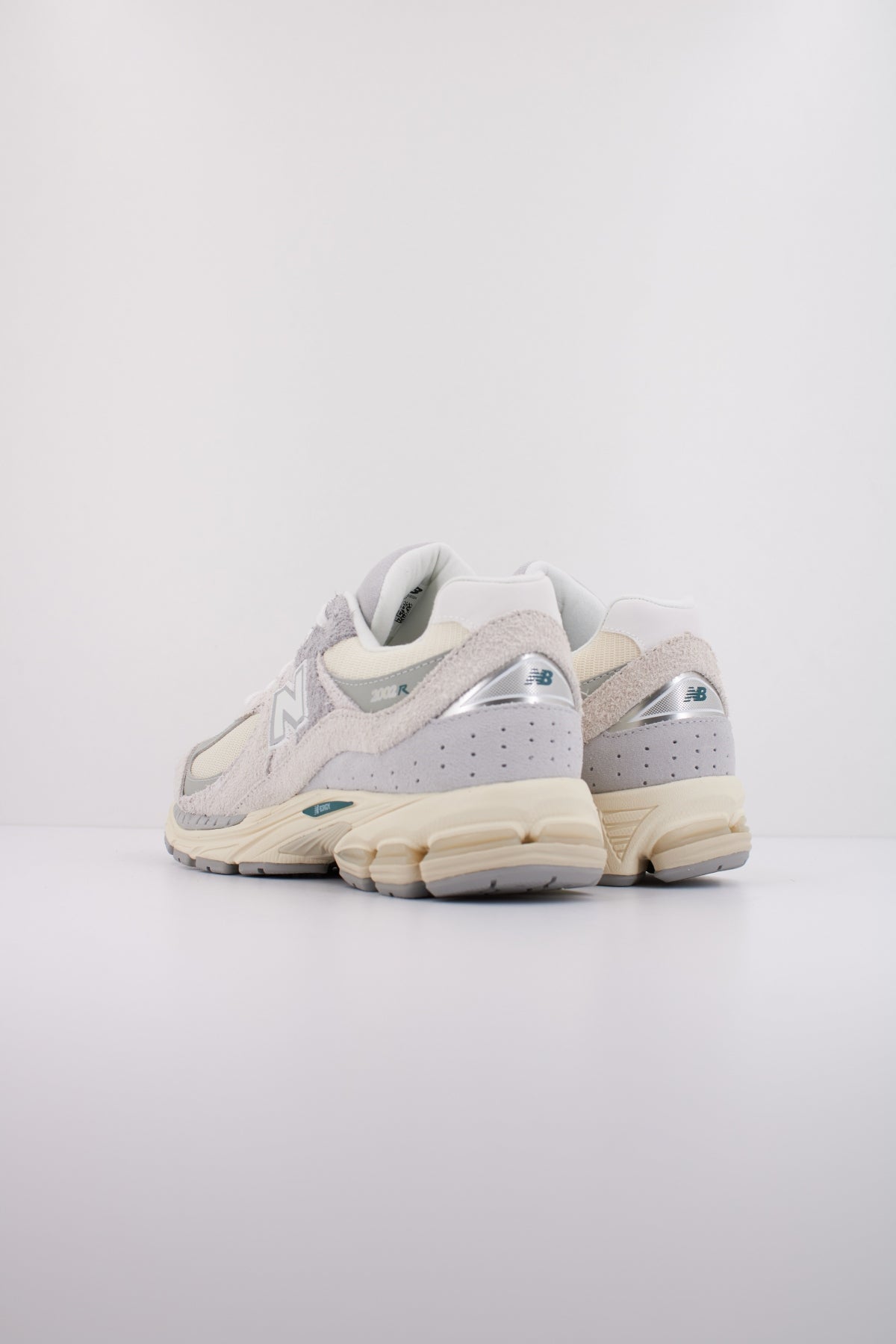 NEW BALANCE M en color GRIS  (4)