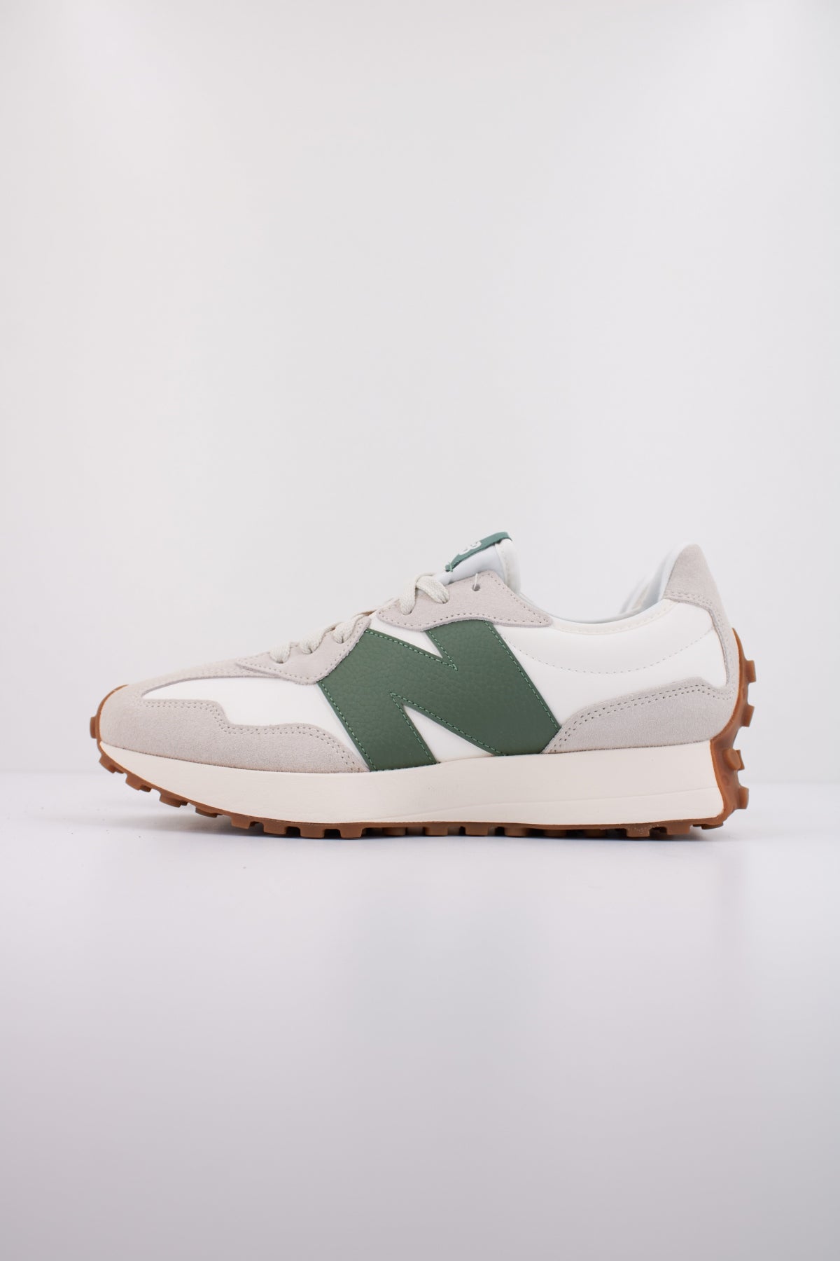 NEW BALANCE U en color BLANCO  (1)