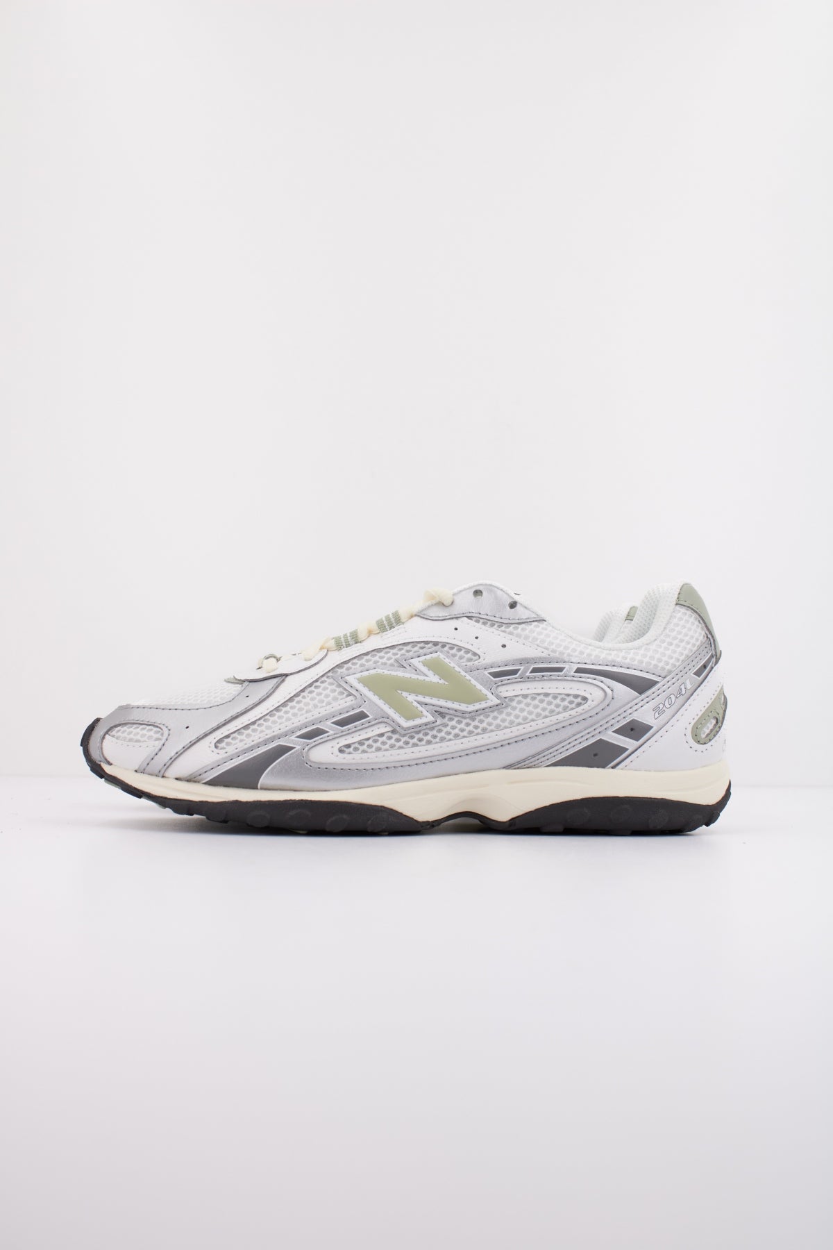 NEW BALANCE UL SWB en color BLANCO  (1)