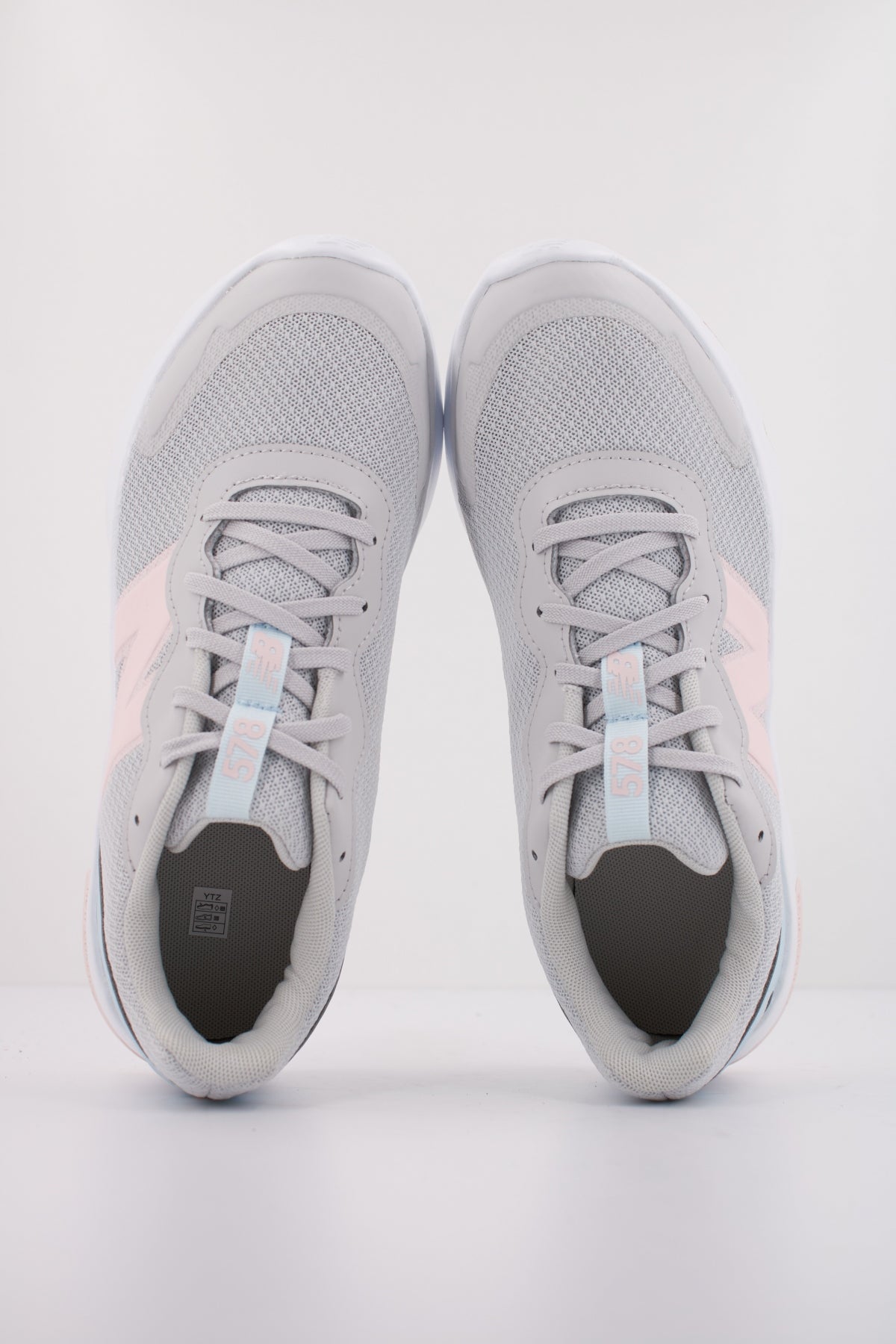 NEW BALANCE GK en color GRIS  (3)