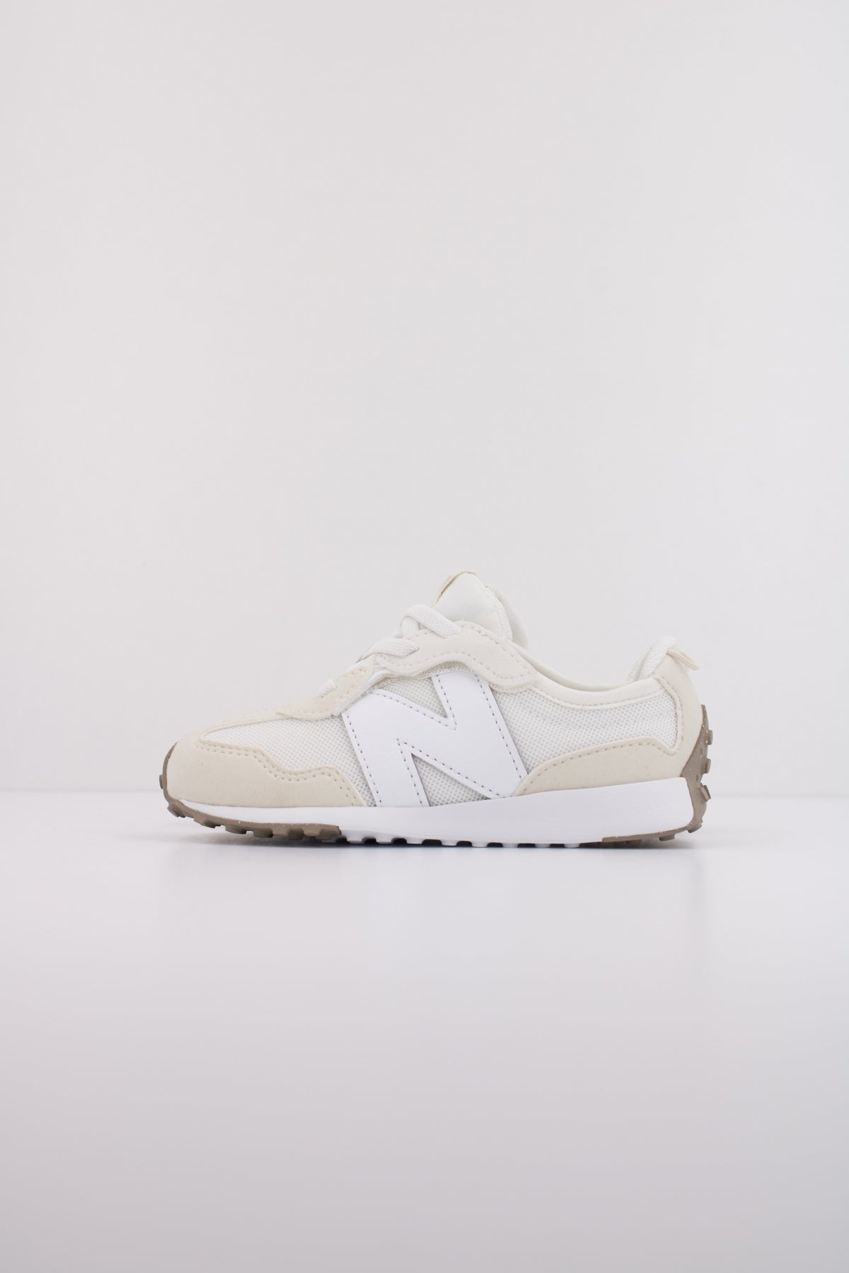 NEW BALANCE NW en color BEIS  (1)
