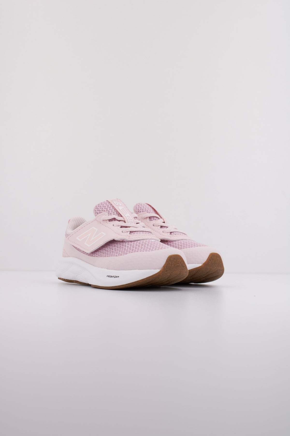 NEW BALANCE NW  en color ROSA  (2)