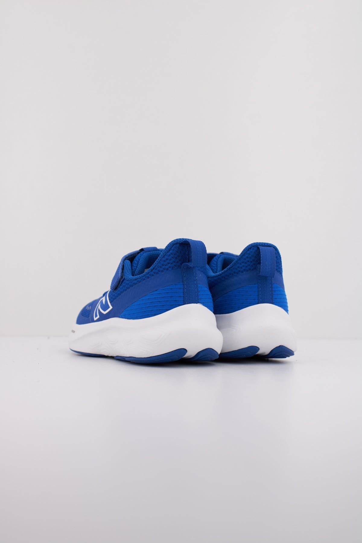 NEW BALANCE PT en color AZUL  (4)