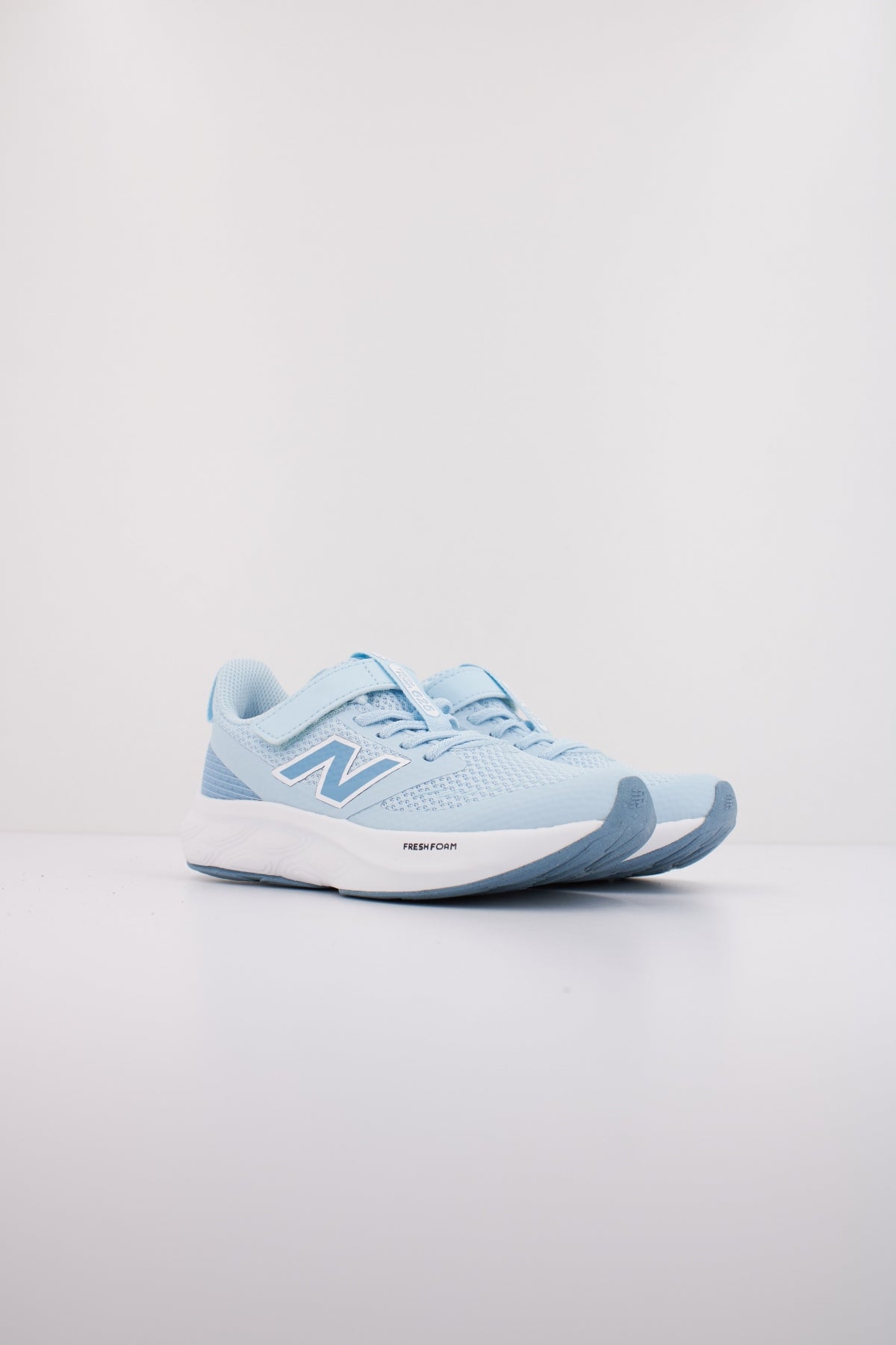 NEW BALANCE PT en color AZUL  (2)