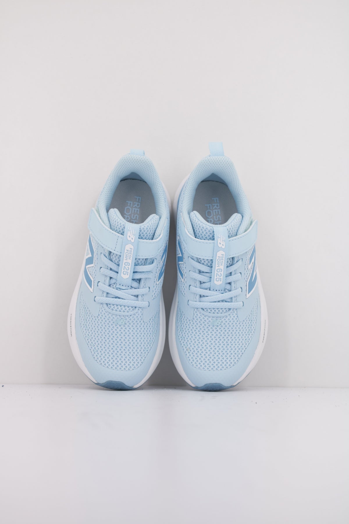 NEW BALANCE PT en color AZUL  (3)
