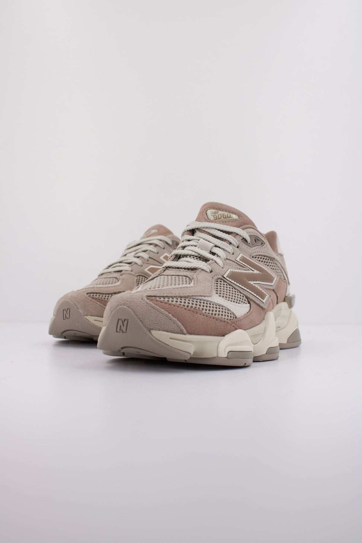 NEW BALANCE U ERC en color BEIS  (2)