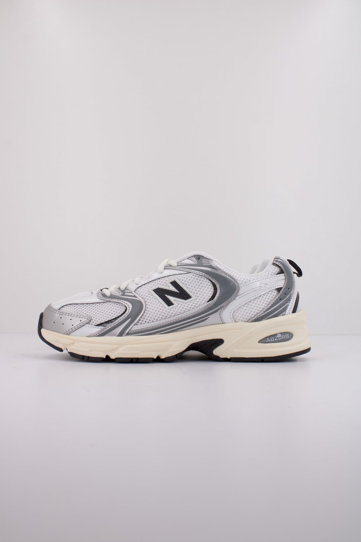NEW BALANCE U ESA en color BLANCO  (1)