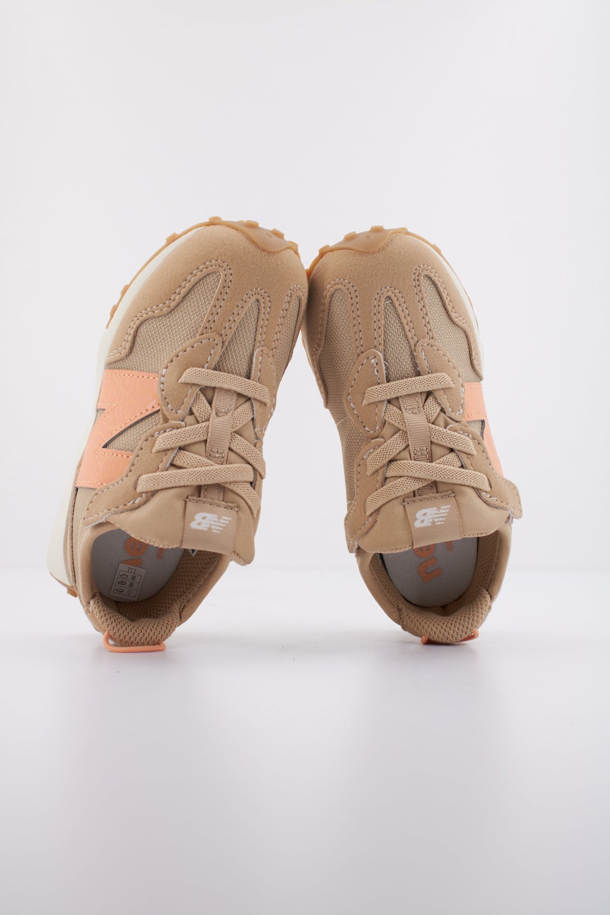 NEW BALANCE NW WO en color MARRON CLARO  (3)
