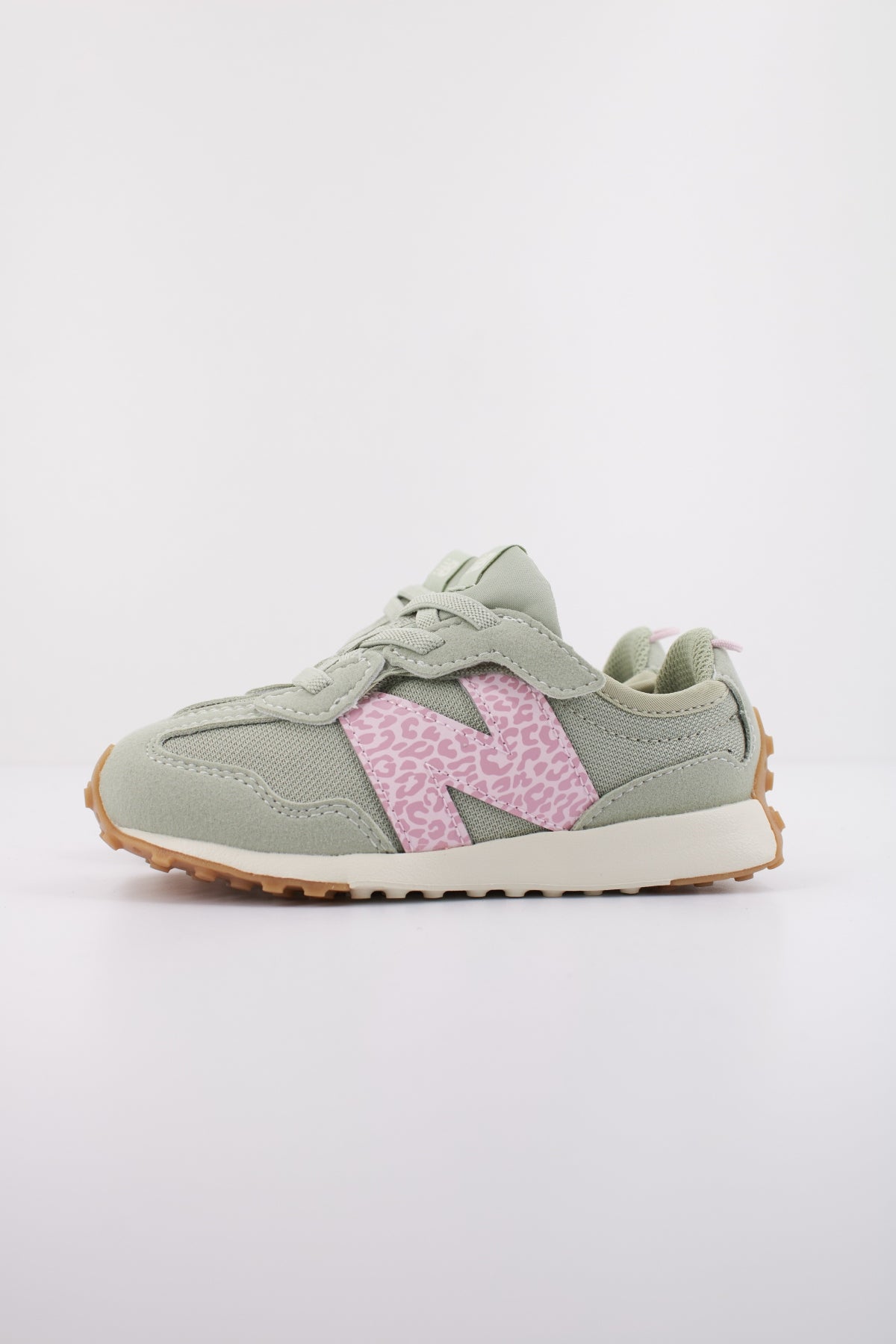 NEW BALANCE NW WT  en color VERDE  (1)