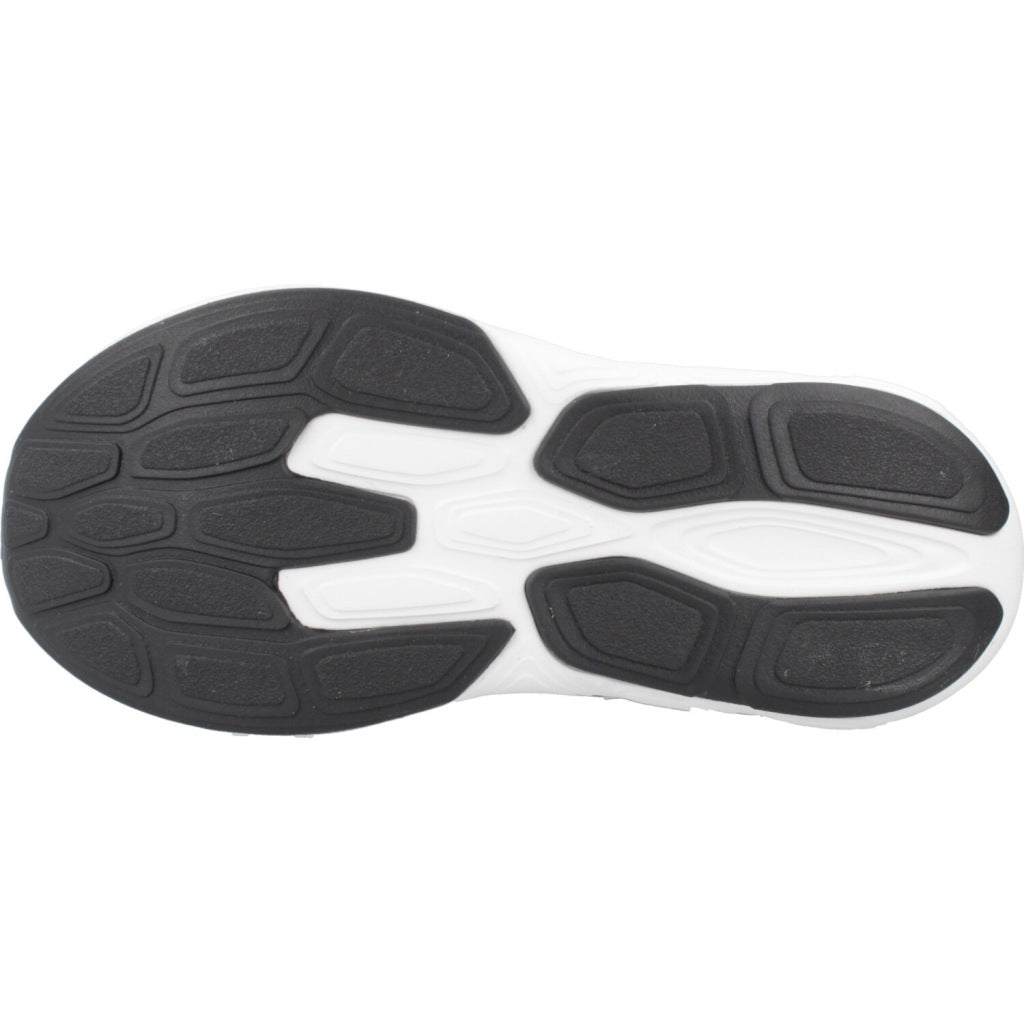 NEW BALANCE  en color NEGRO  (6)