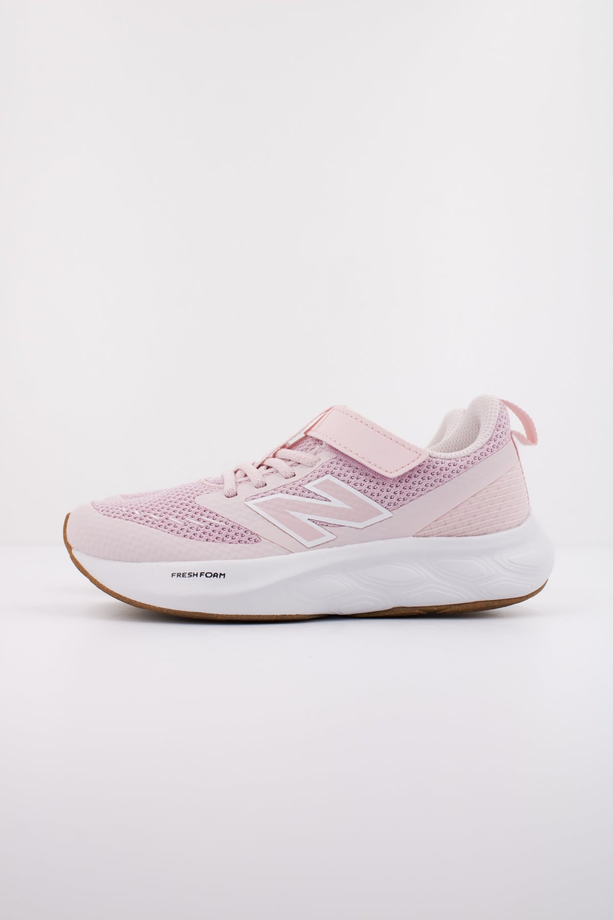 NEW BALANCE PT EC en color ROSA  (1)