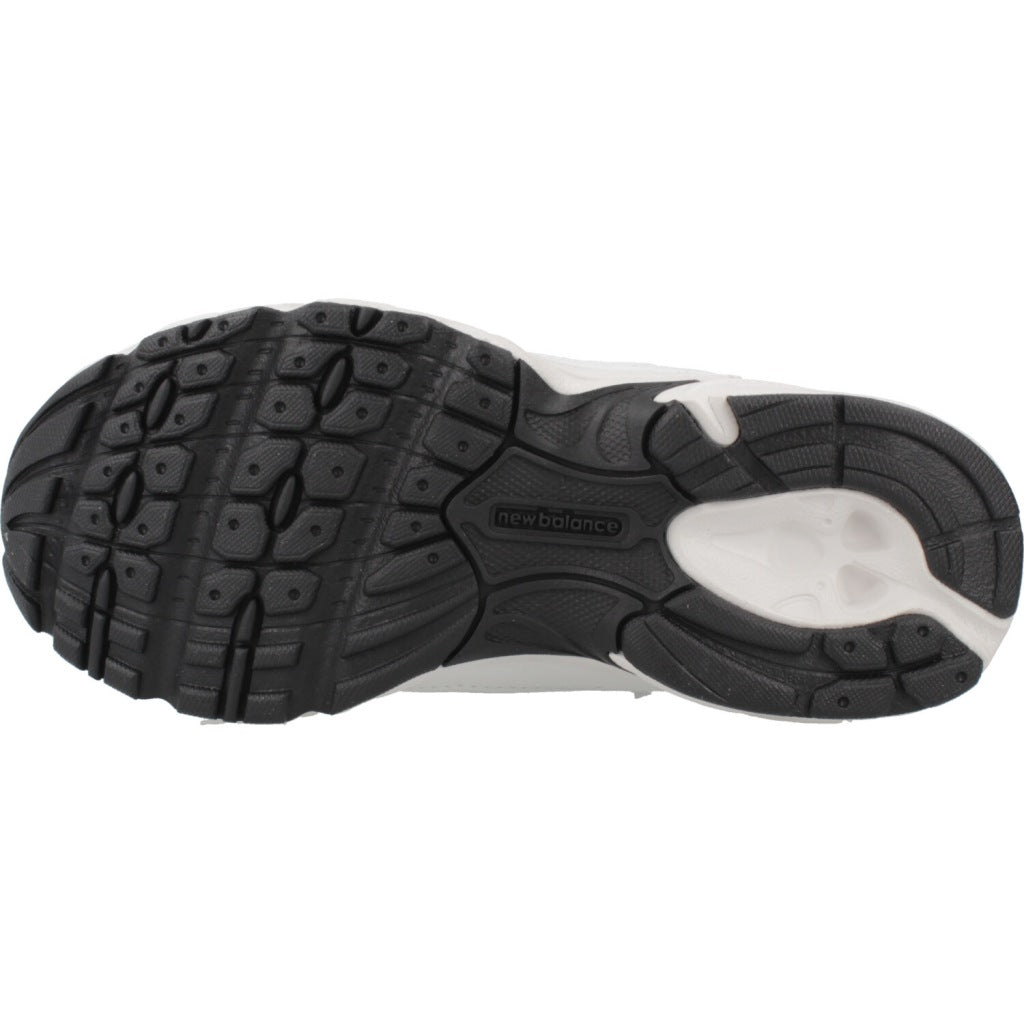 NEW BALANCE PZ CF  en color BLANCO  (6)
