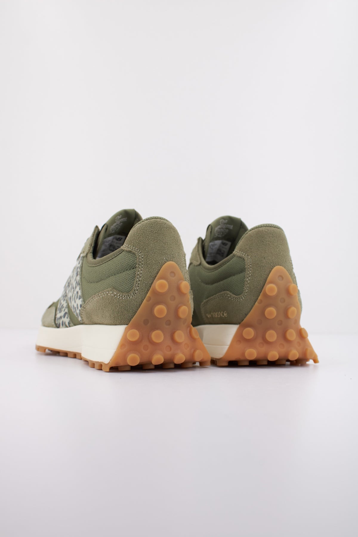 NEW BALANCE WS en color VERDE  (4)