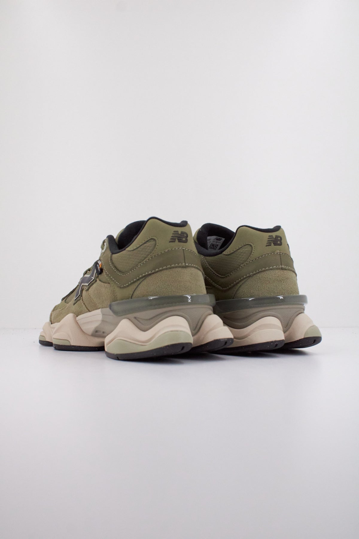 NEW BALANCE U en color VERDE  (4)